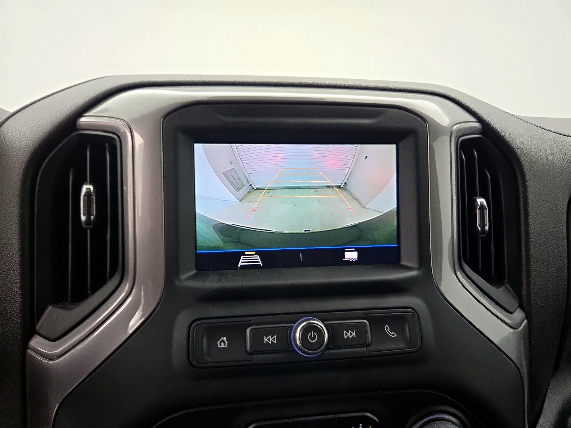 Thumbnail: 2022 Chevrolet Silverado 1500 - 14