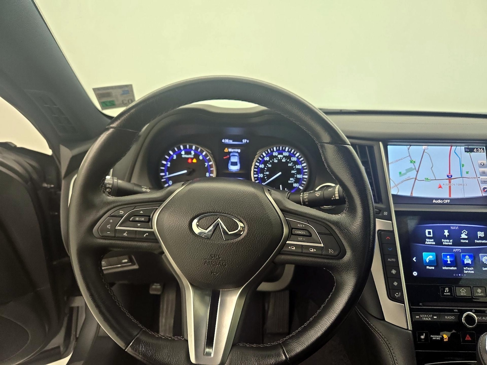 2018 INFINITI Q60 Coupe LUXE - Photo 11