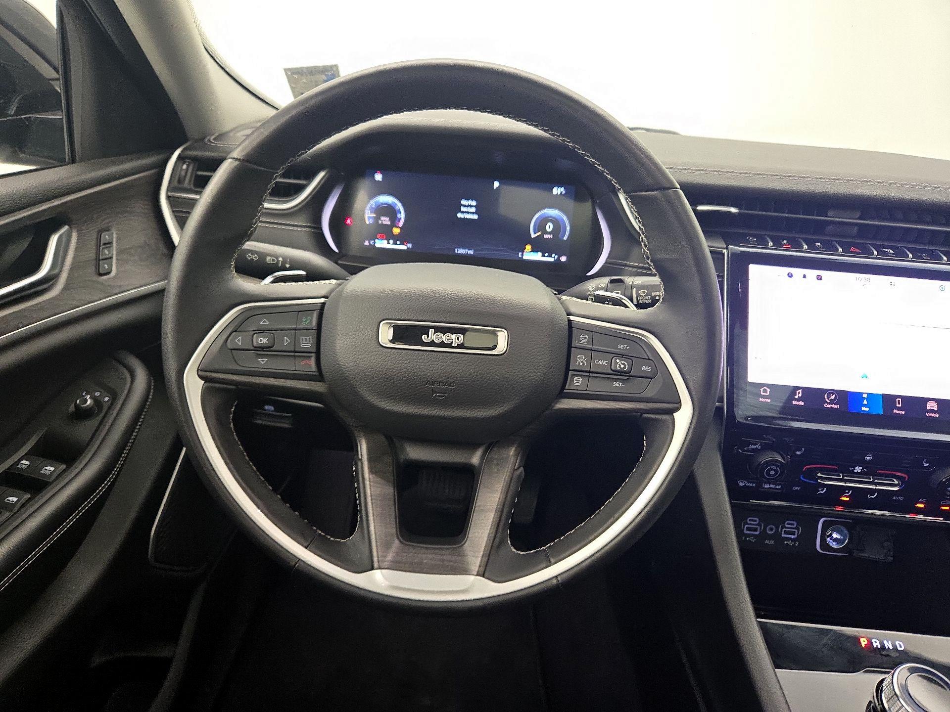 Thumbnail: 2022 Jeep Grand Cherokee - 10