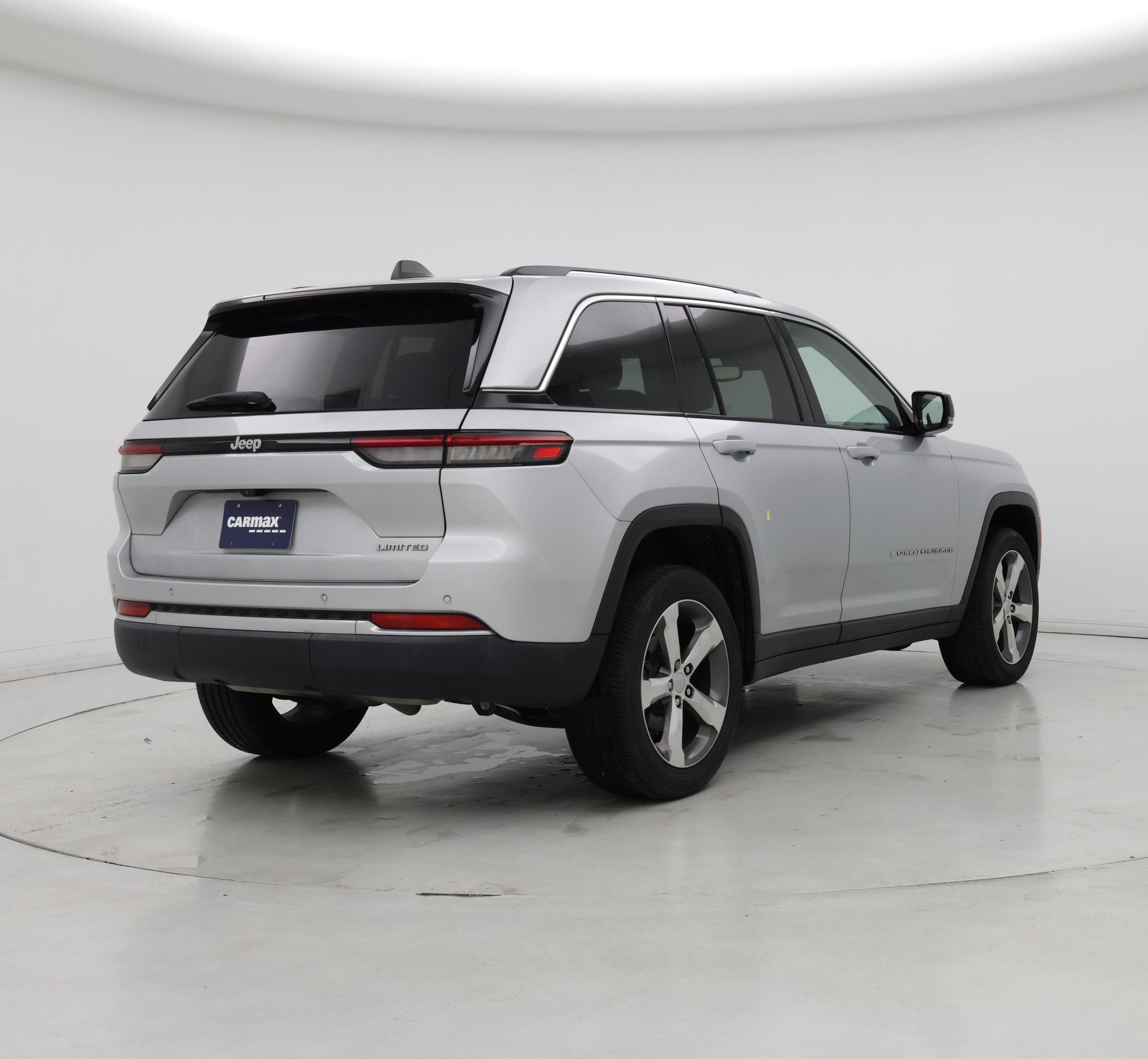 Thumbnail: 2022 Jeep Grand Cherokee - 8