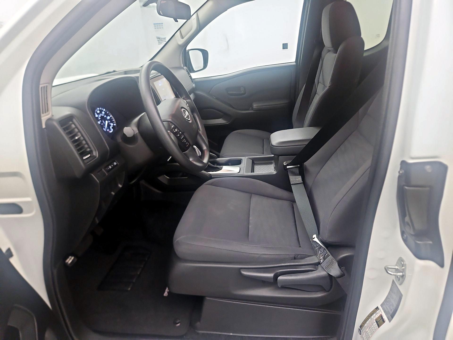 Thumbnail: 2024 Nissan Frontier - 11