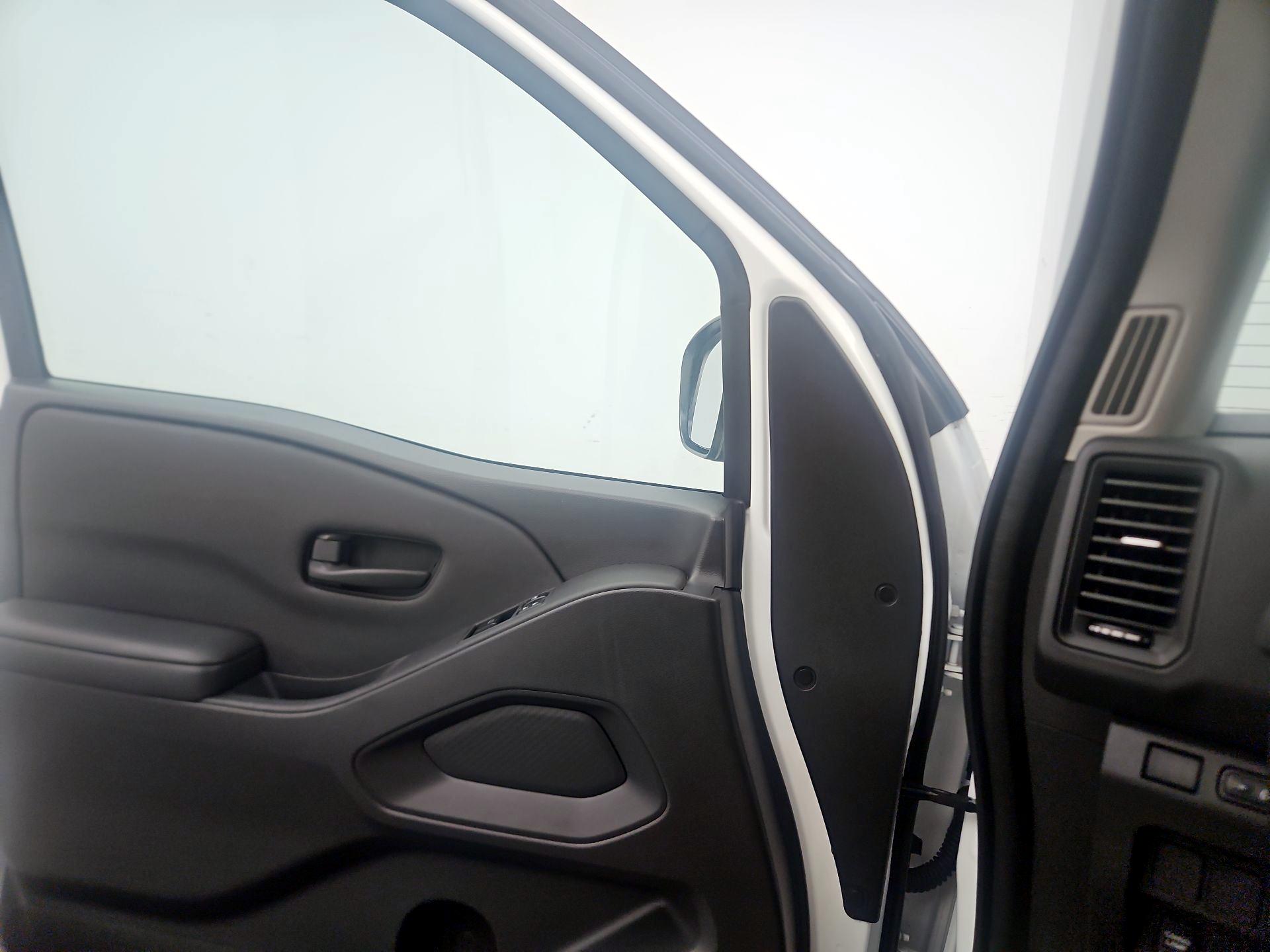 Thumbnail: 2024 Nissan Frontier - 12