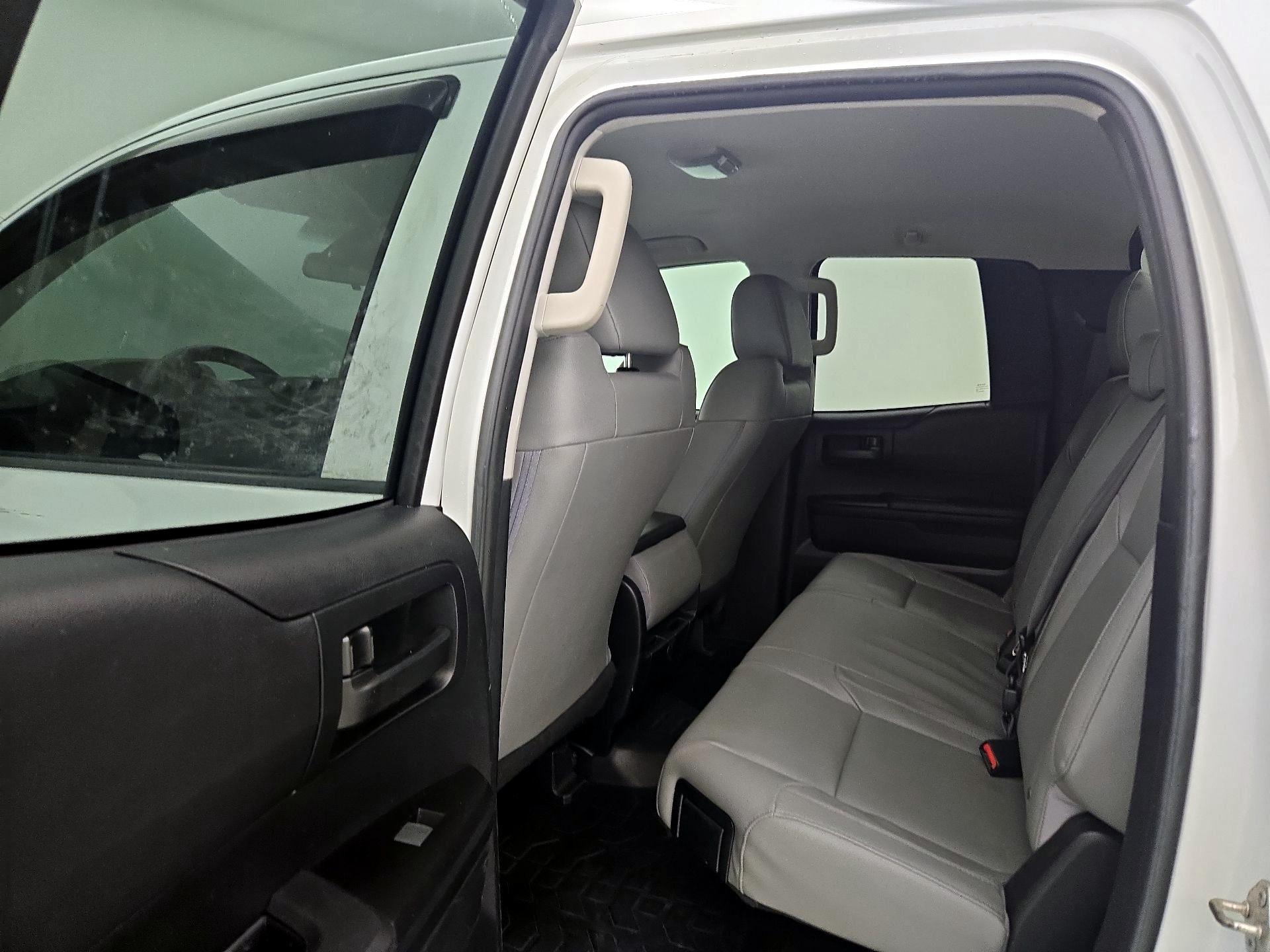 Thumbnail: 2019 Toyota Tundra - 19