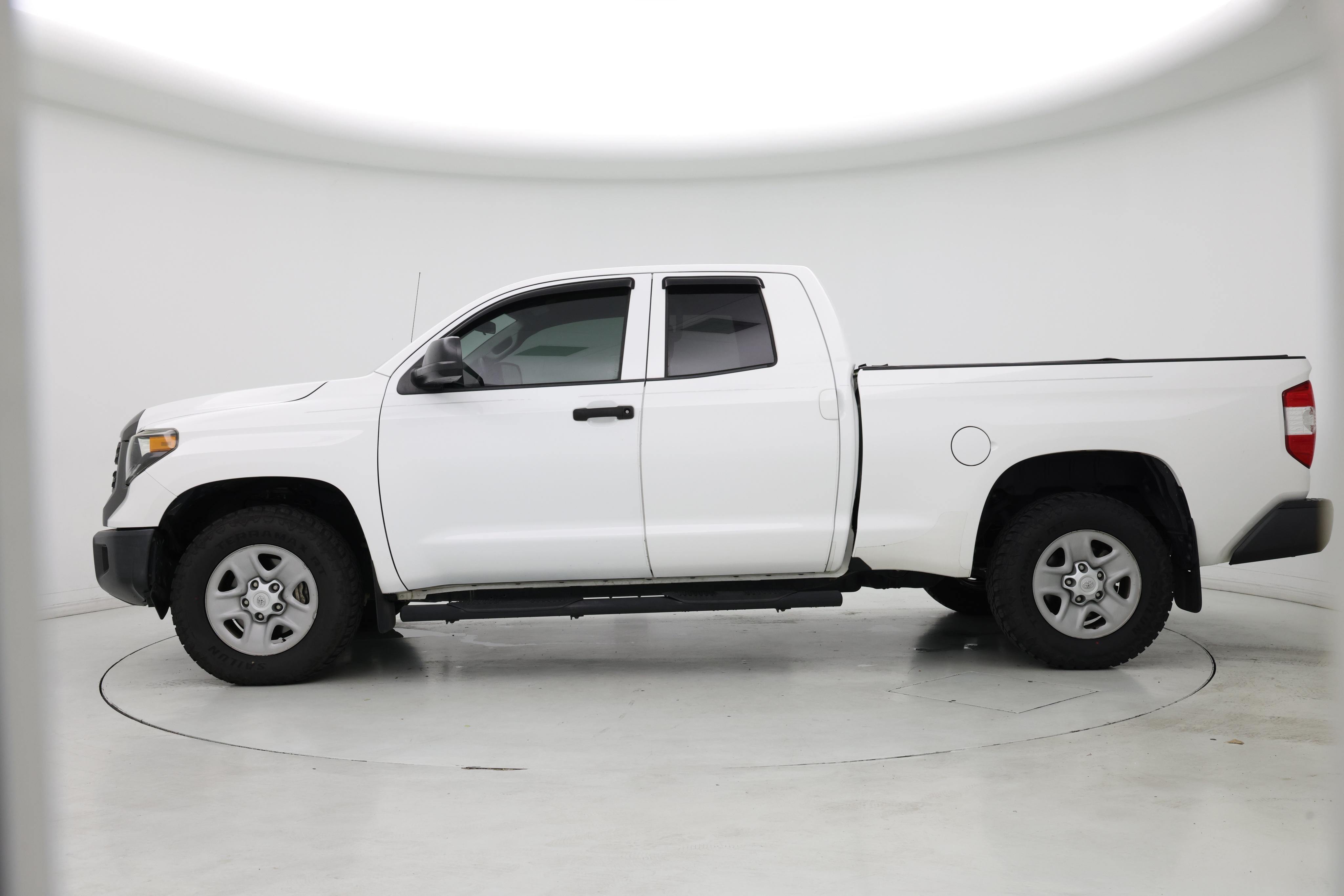 Thumbnail: 2019 Toyota Tundra - 3