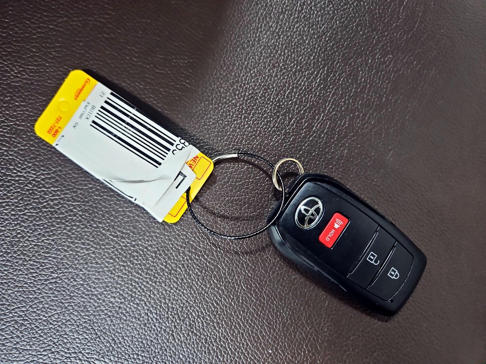 Thumbnail: 2025 Toyota Tacoma - 19