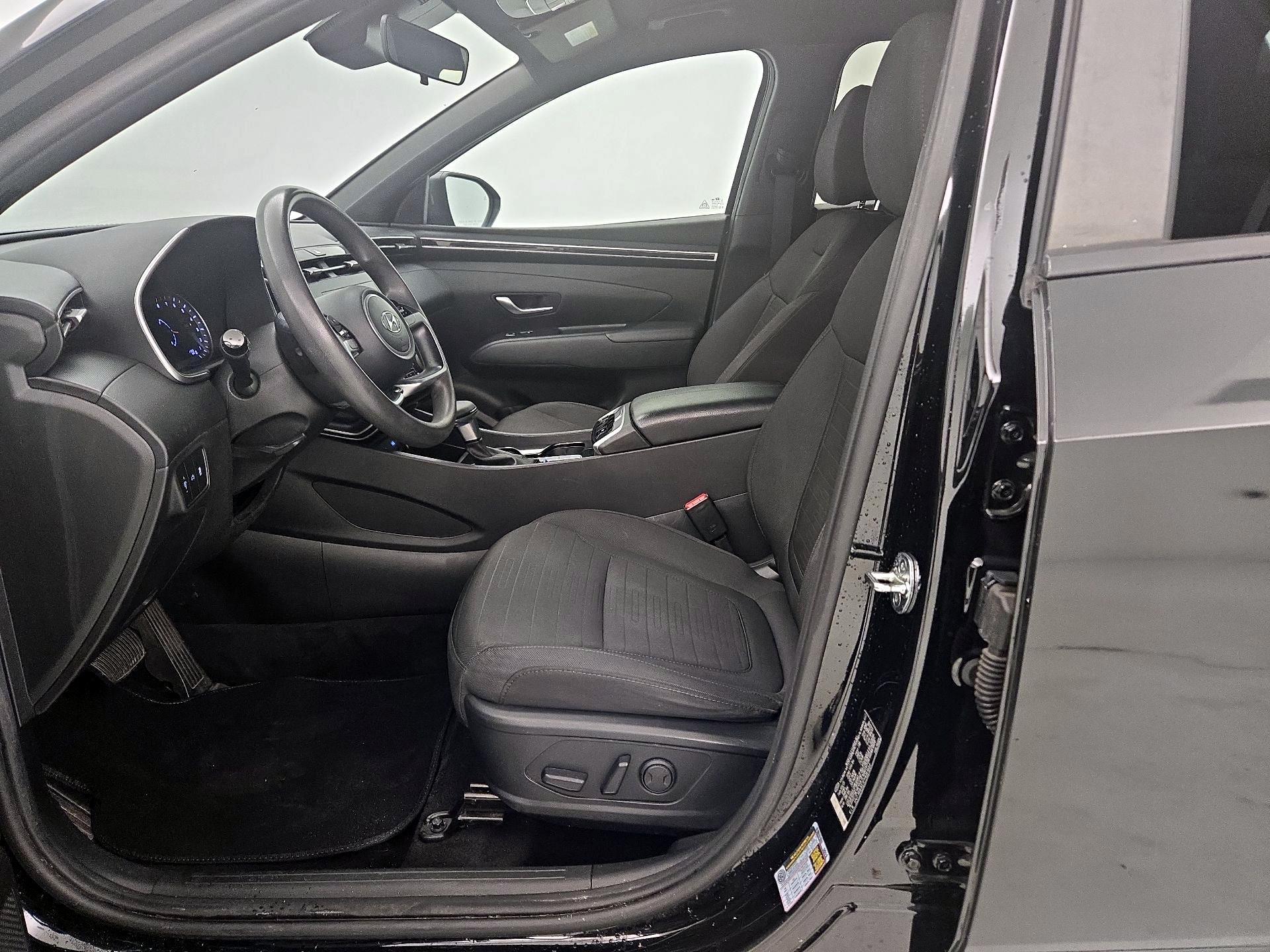 Thumbnail: 2023 Hyundai Santa Cruz - 11