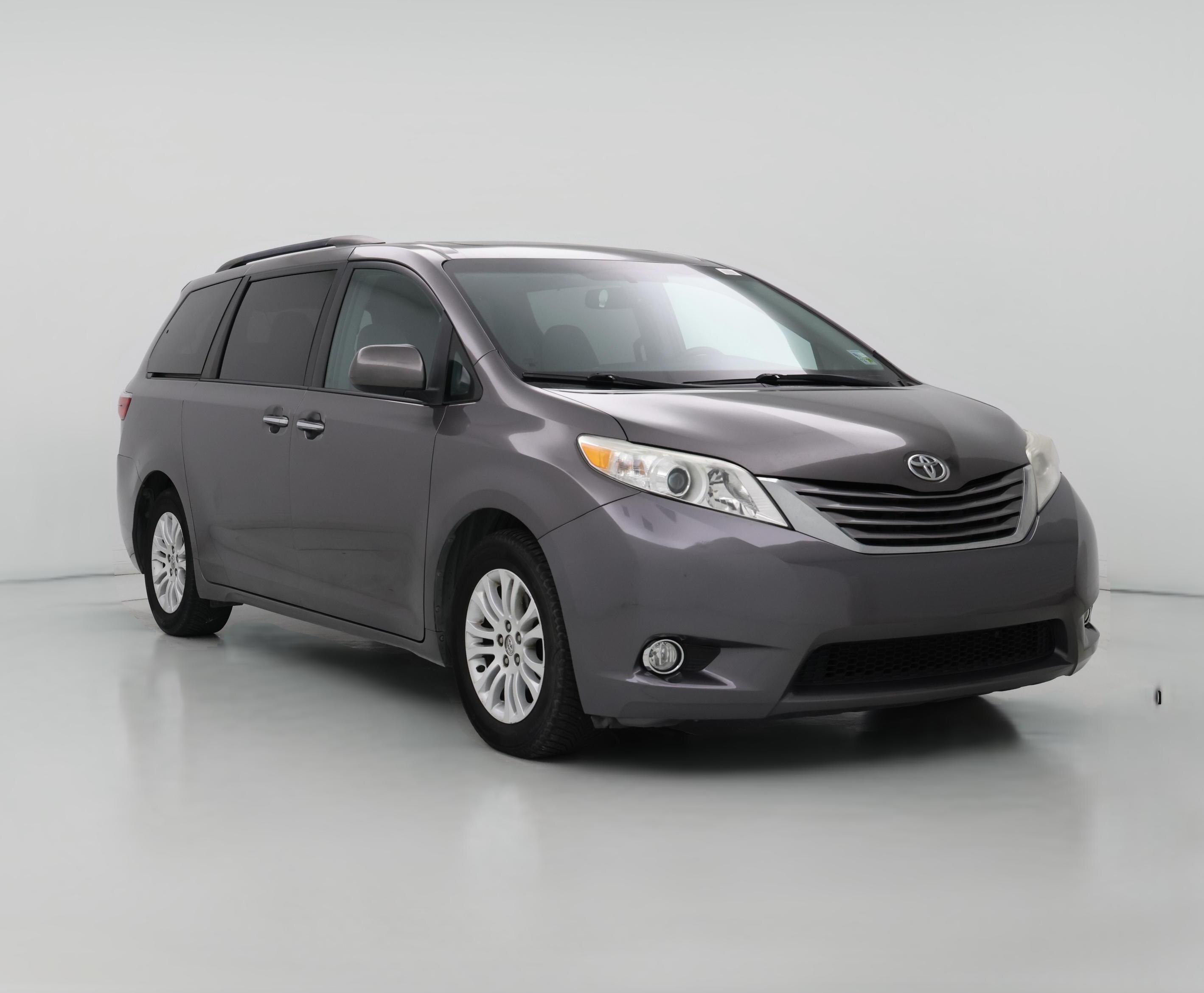 Thumbnail: 2016 Toyota Sienna - 1