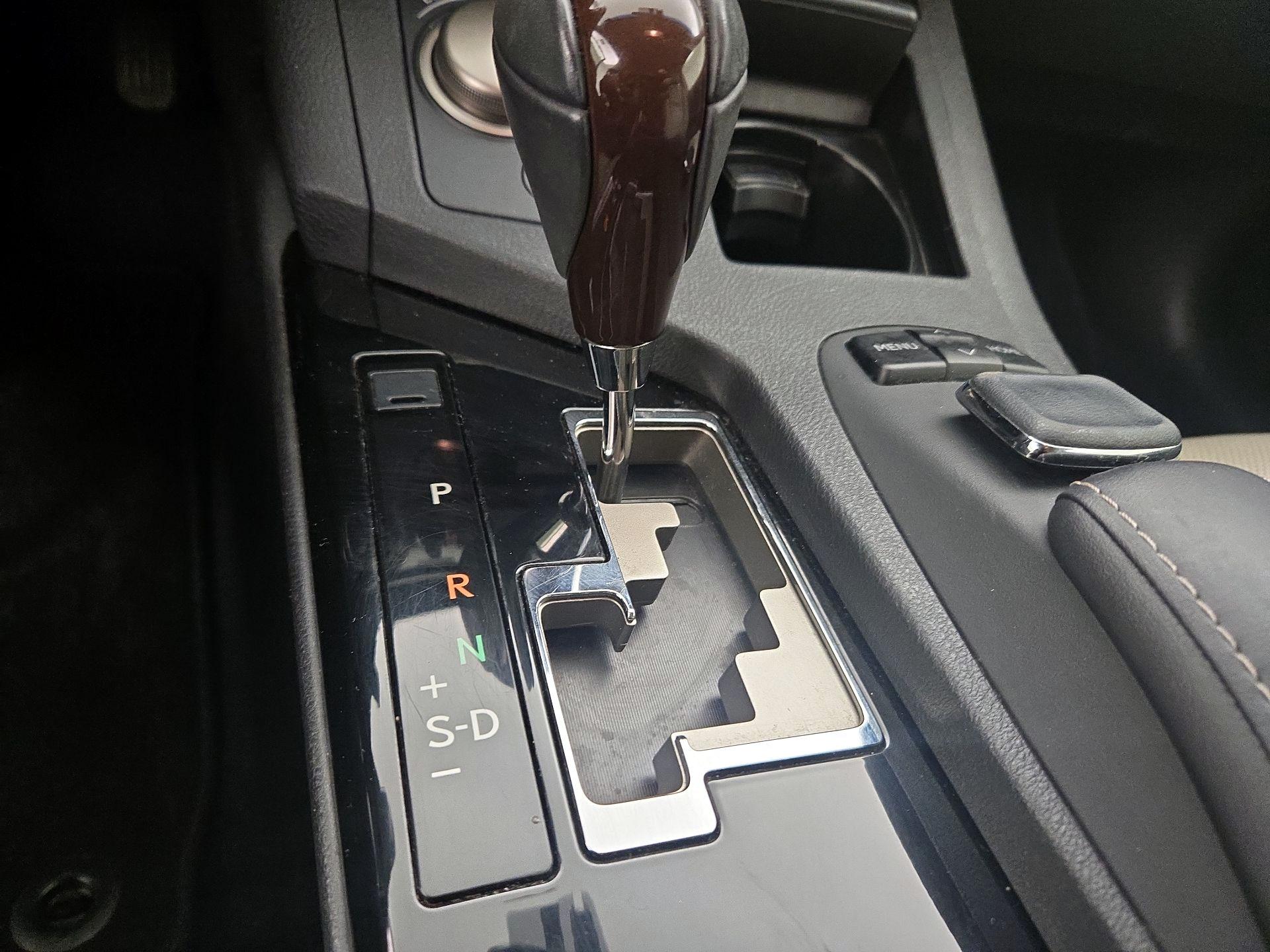 Thumbnail: 2015 Lexus ES - 17