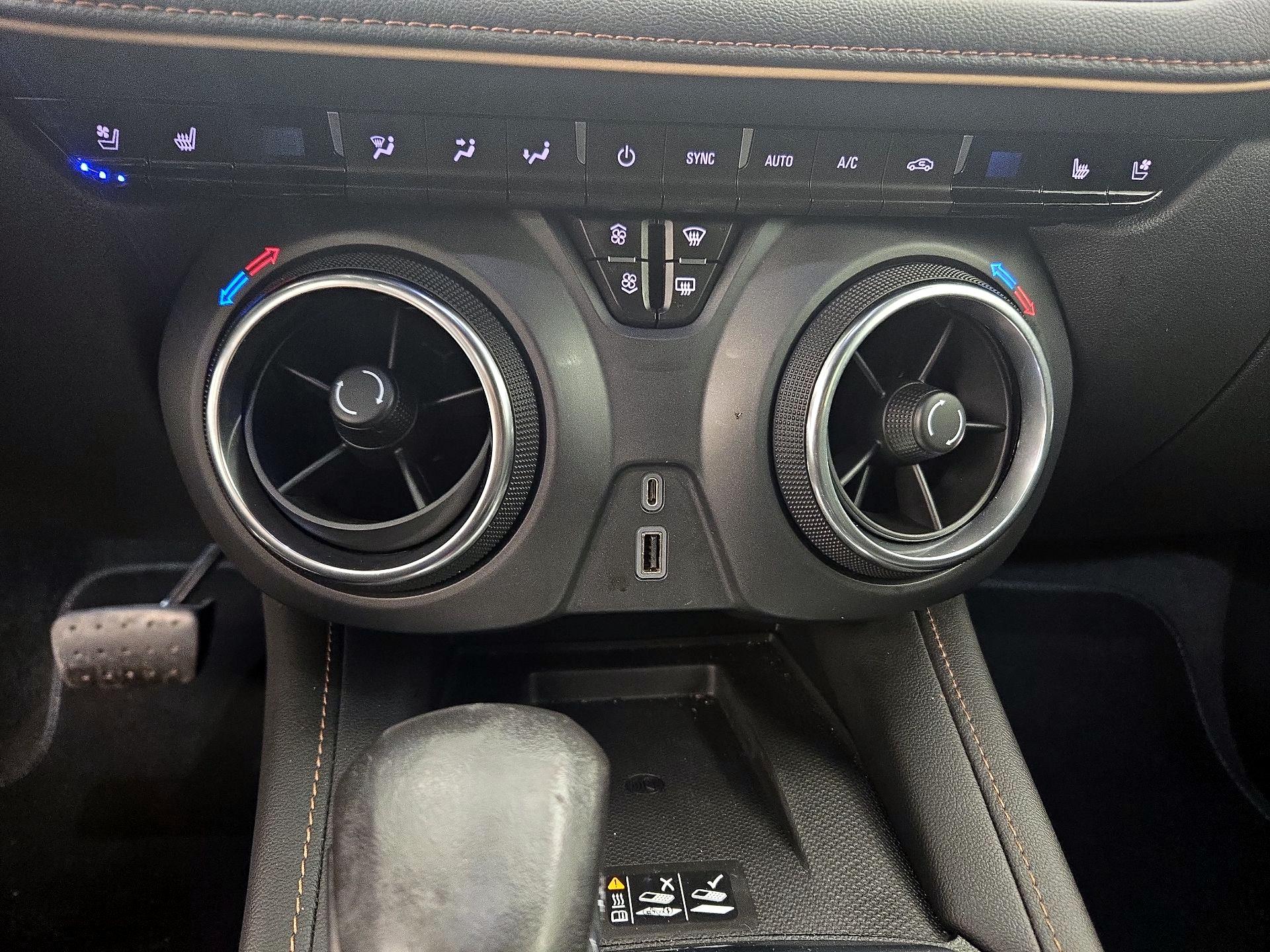 Thumbnail: 2020 Chevrolet Blazer - 17