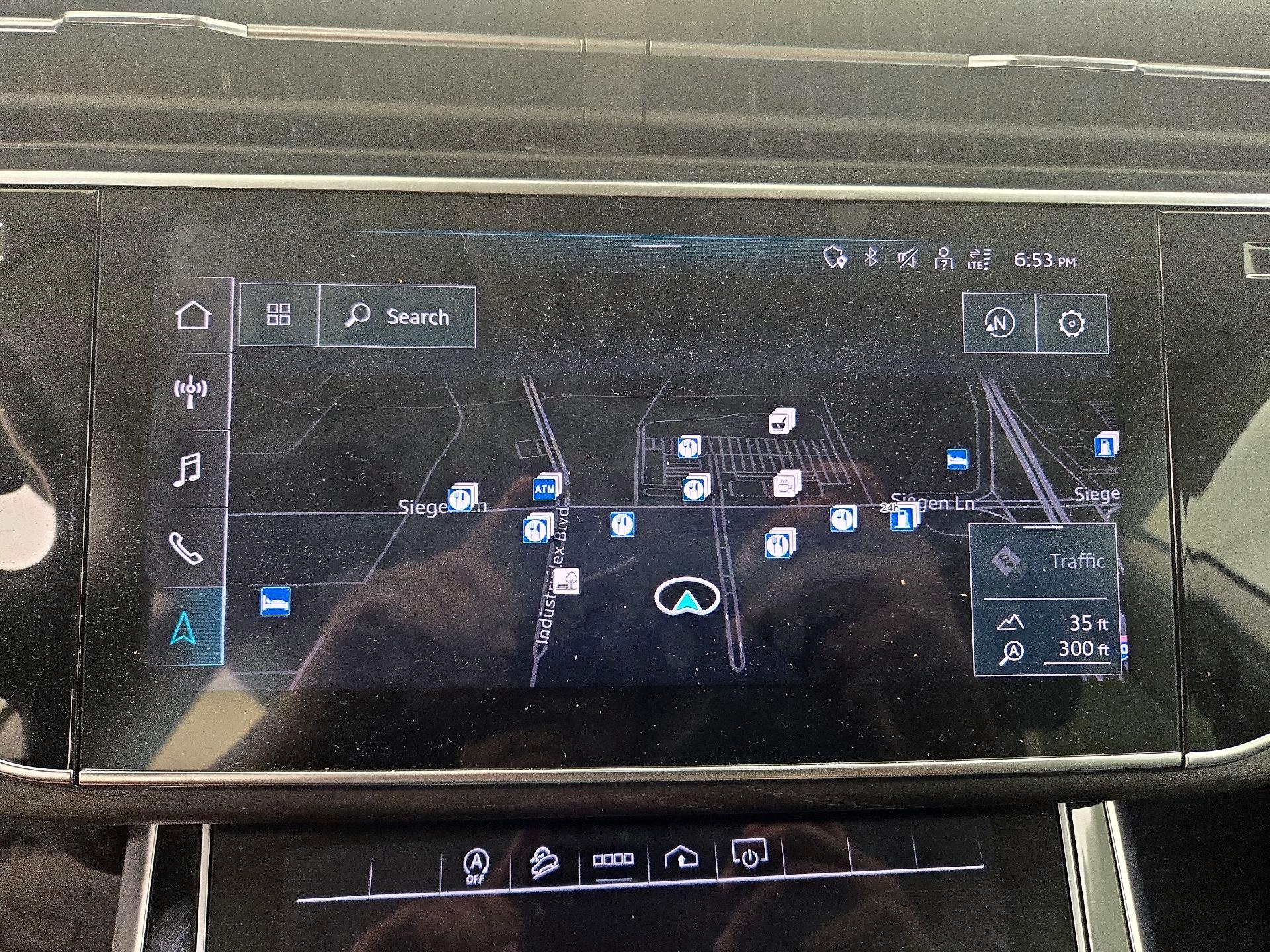 Thumbnail: 2023 Audi Q8 - 14