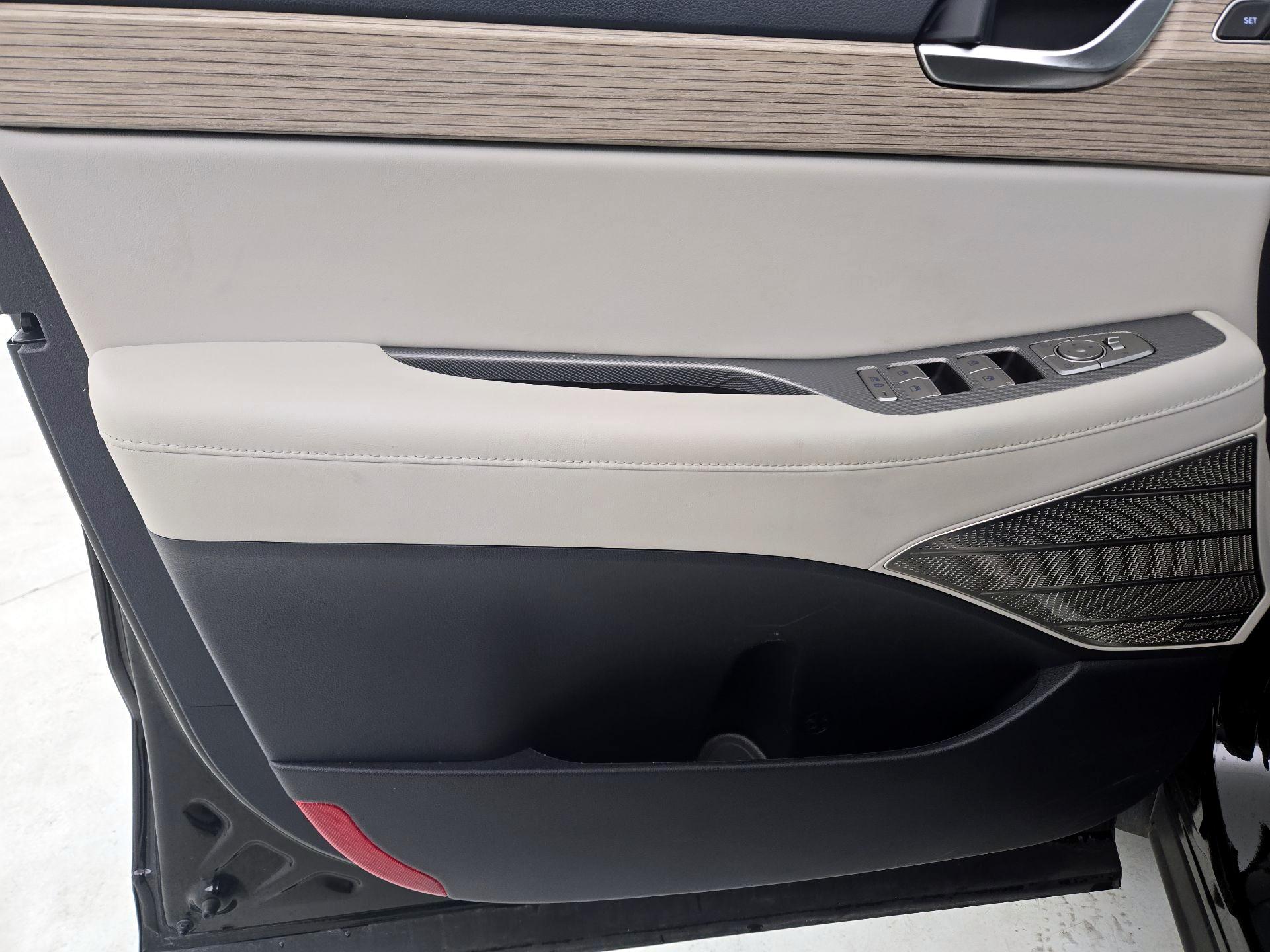 Thumbnail: 2022 Hyundai Palisade - 12