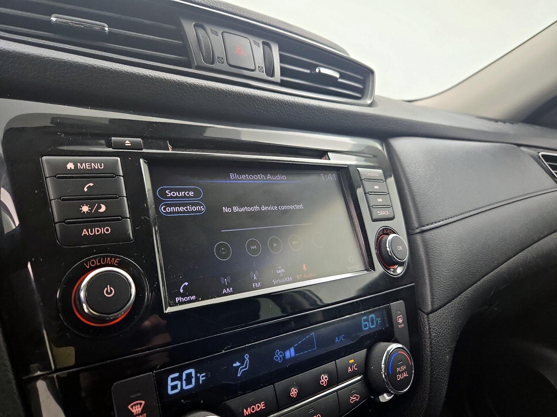 Thumbnail: 2019 Nissan Rogue - 15