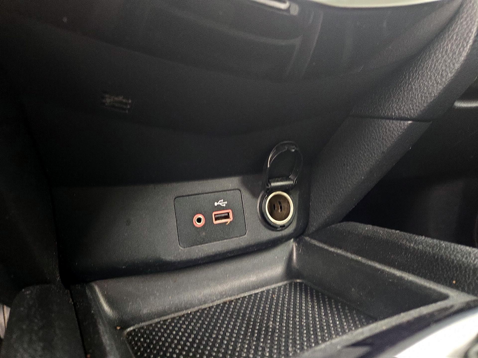 Thumbnail: 2019 Nissan Rogue - 18