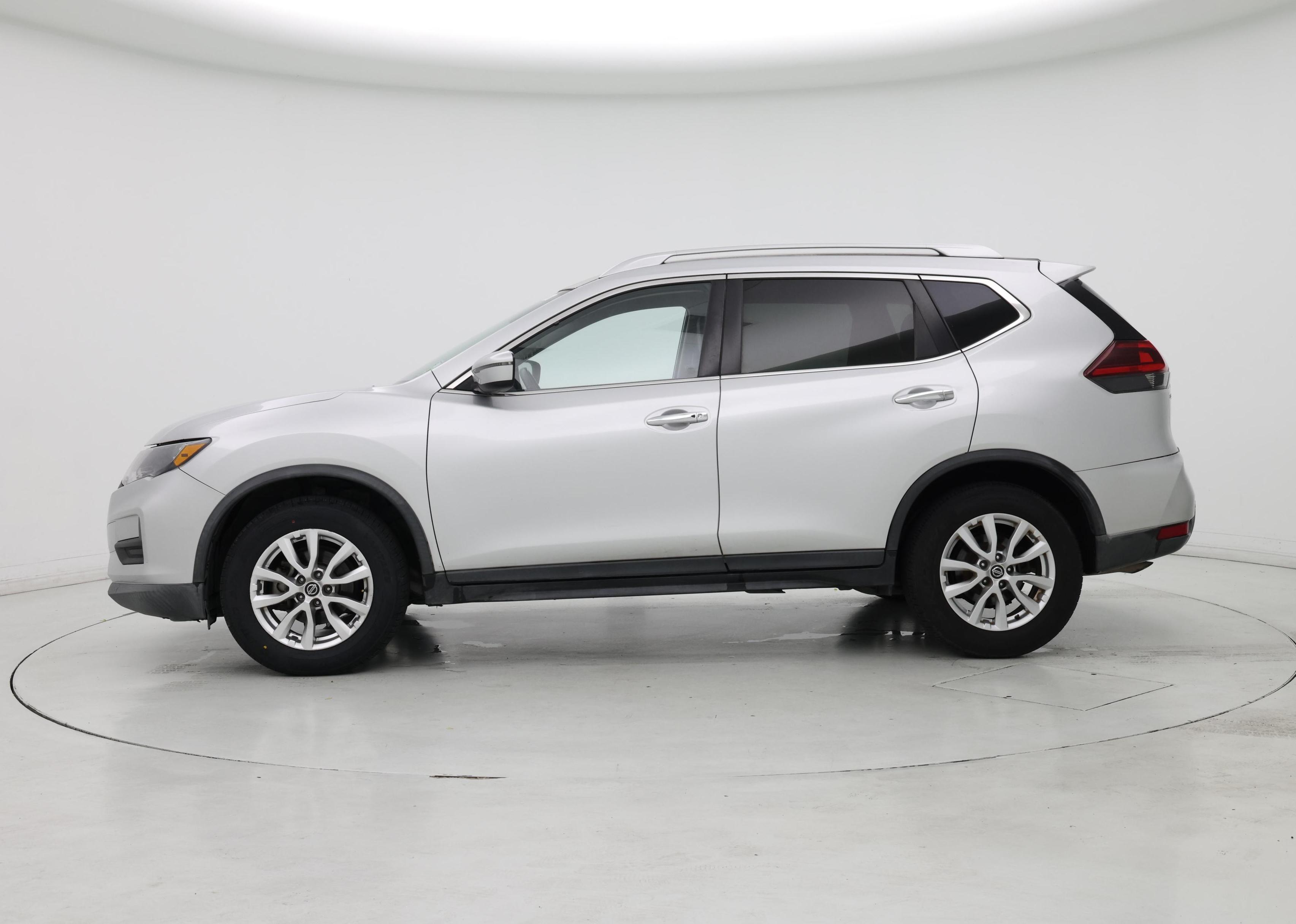 Thumbnail: 2019 Nissan Rogue - 3