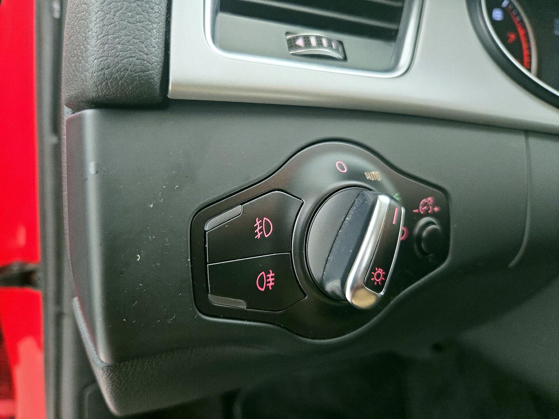 Thumbnail: 2016 Audi A4 - 13