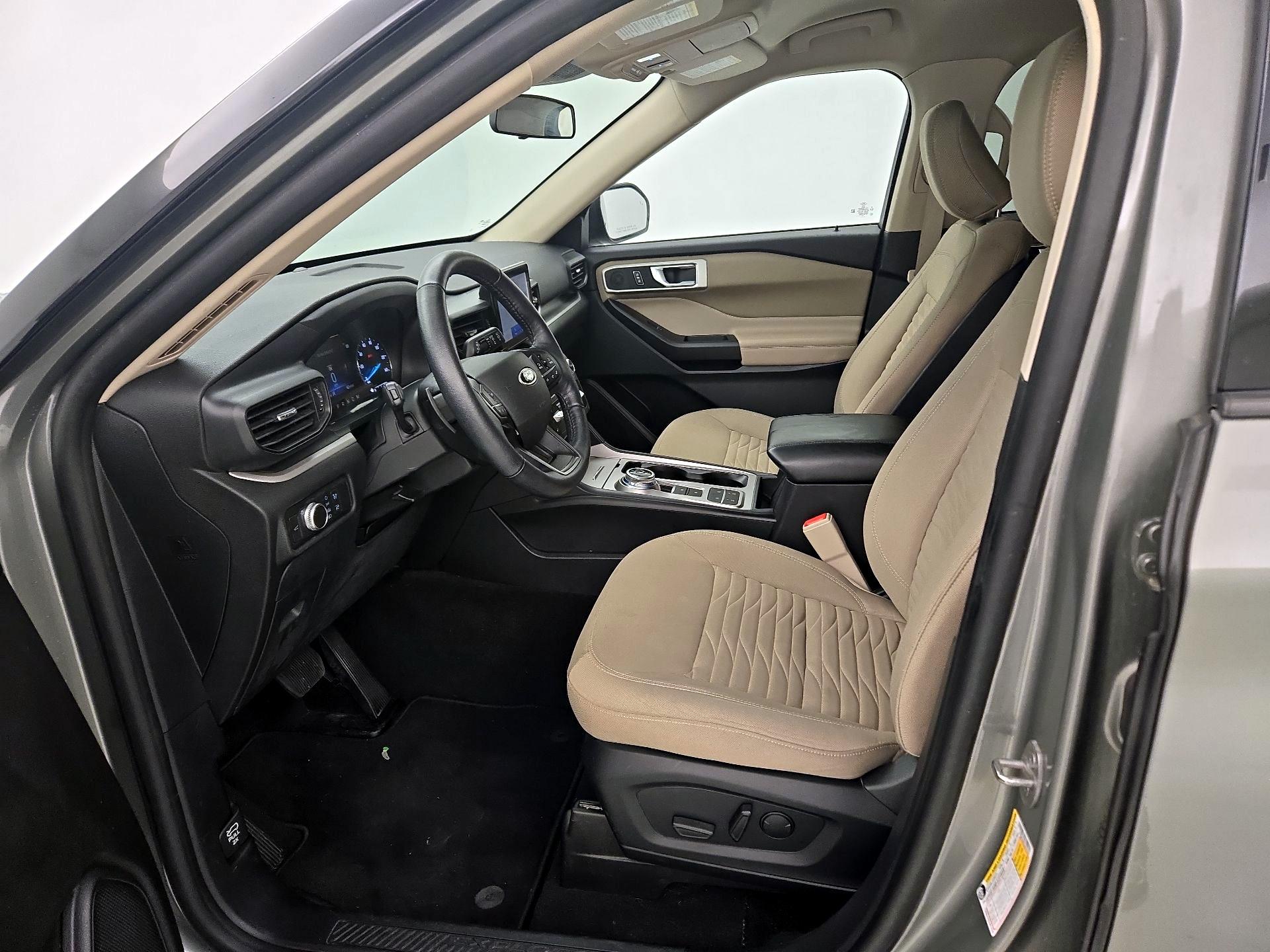 Thumbnail: 2020 Ford Explorer - 11