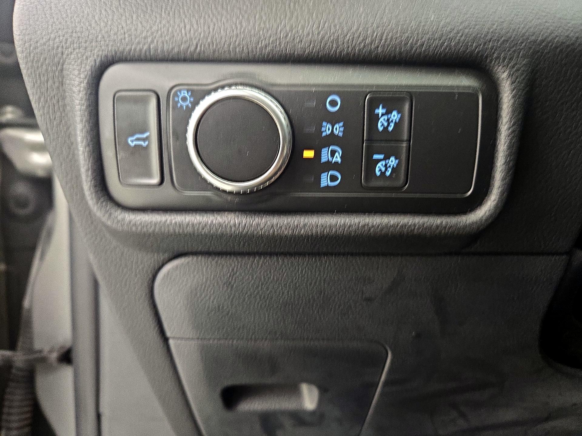 Thumbnail: 2020 Ford Explorer - 13