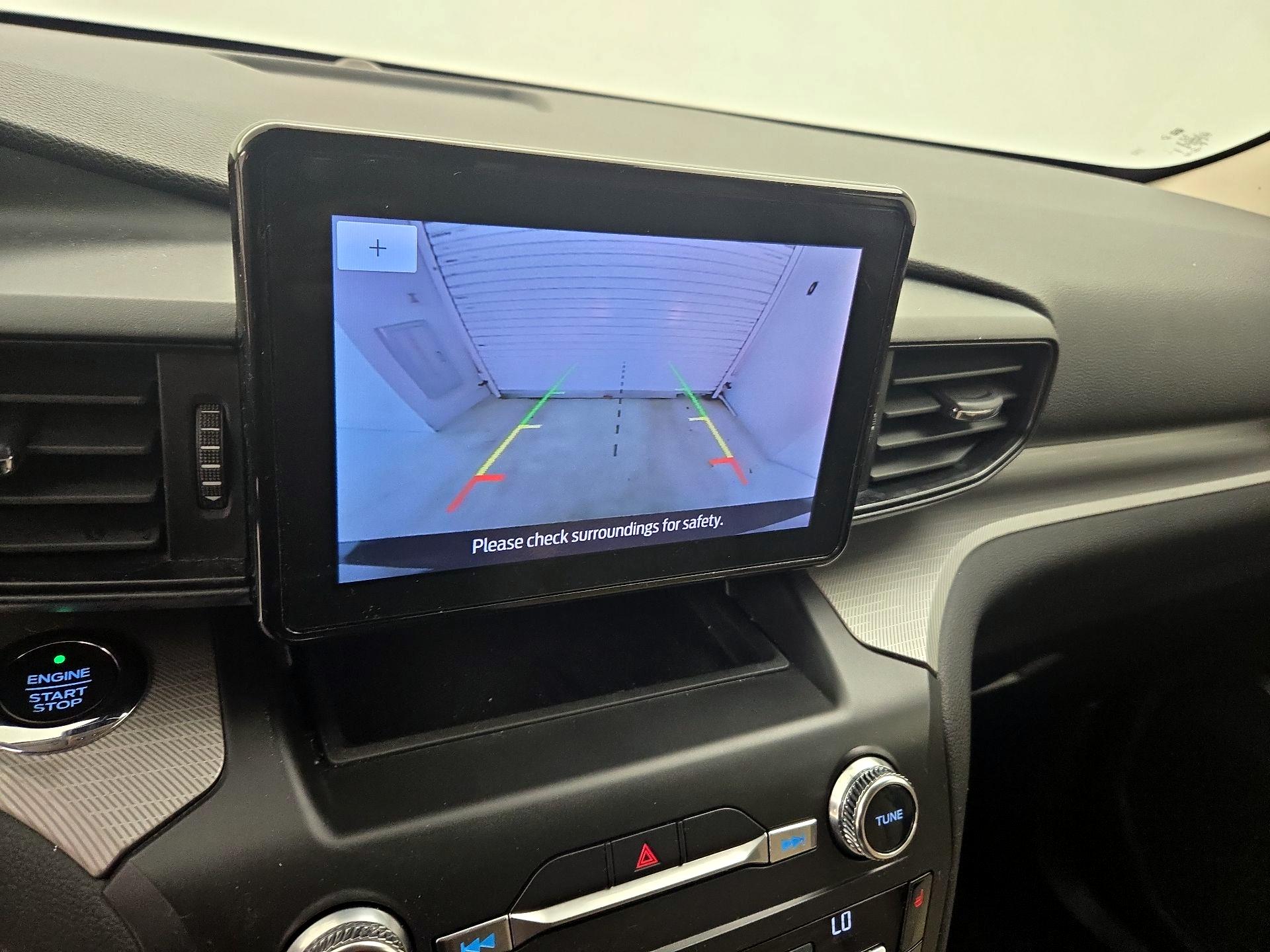 Thumbnail: 2020 Ford Explorer - 14