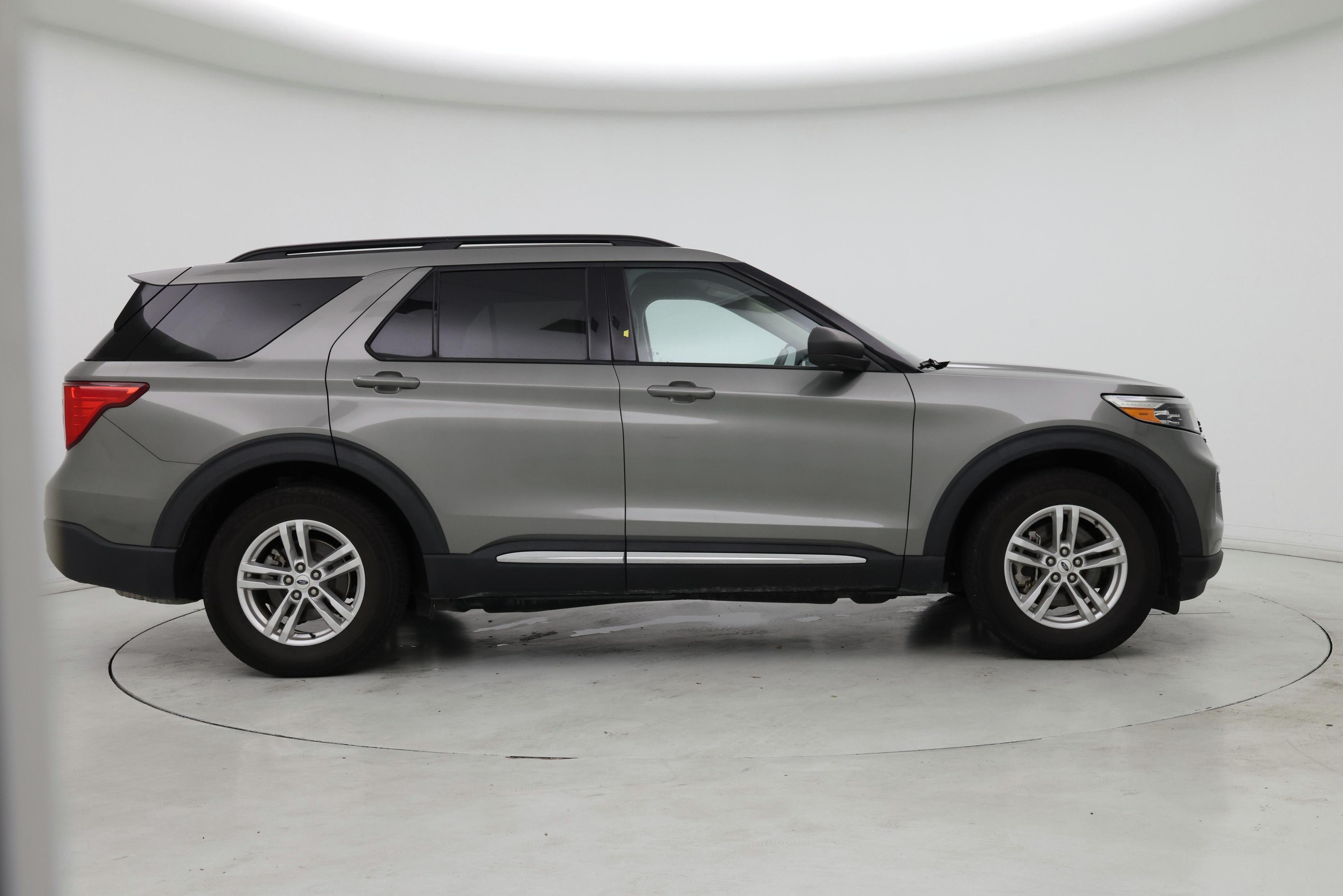 Thumbnail: 2020 Ford Explorer - 7