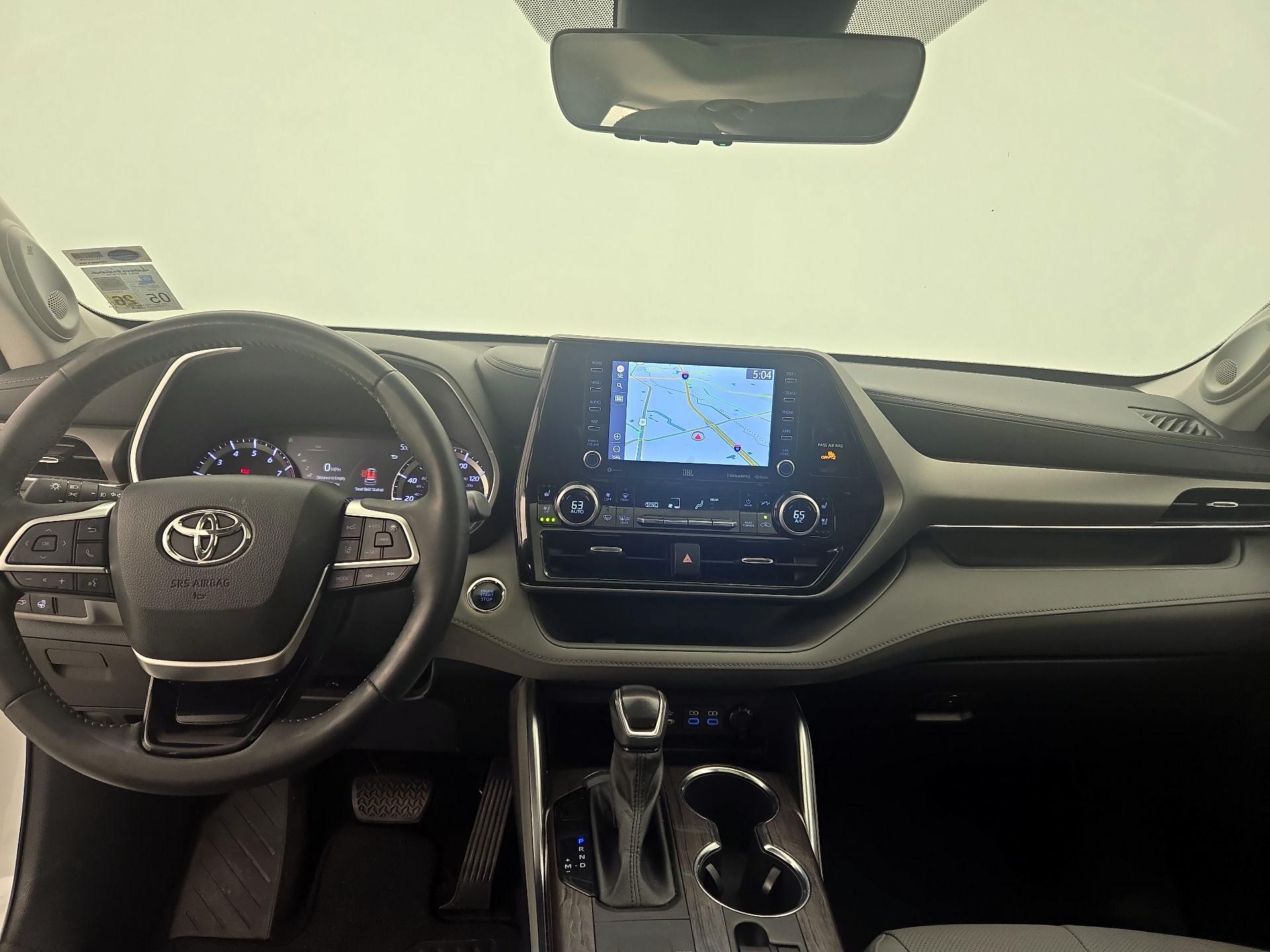 Thumbnail: 2022 Toyota Highlander - 9