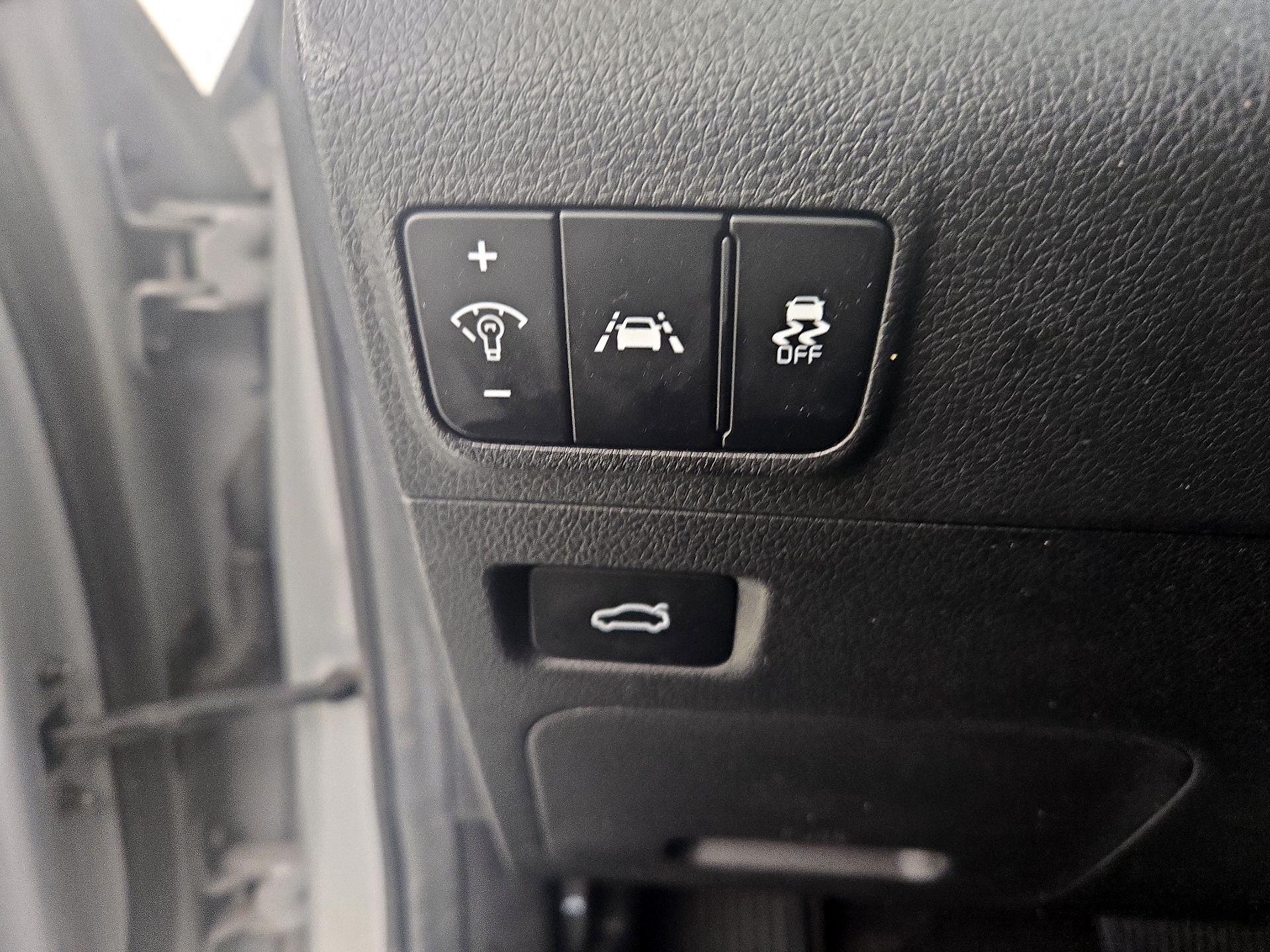 Thumbnail: 2022 Kia K5 - 13