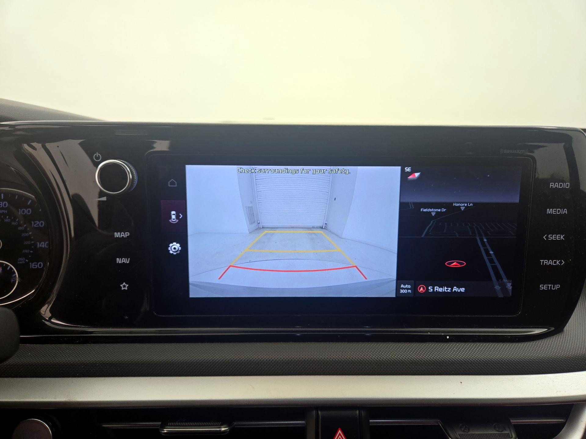 Thumbnail: 2022 Kia K5 - 15