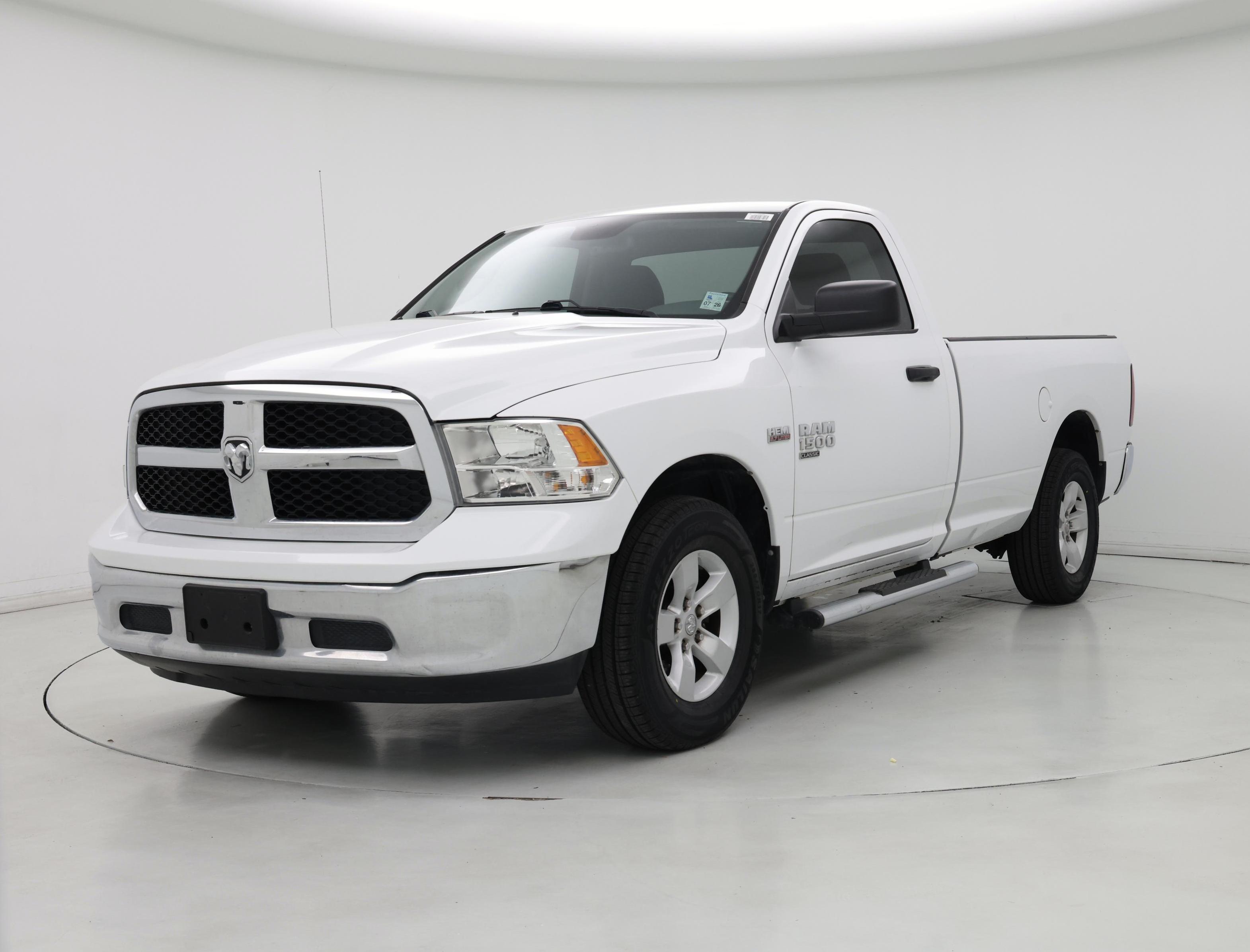 Thumbnail: 2020 RAM 1500 Classic - 4