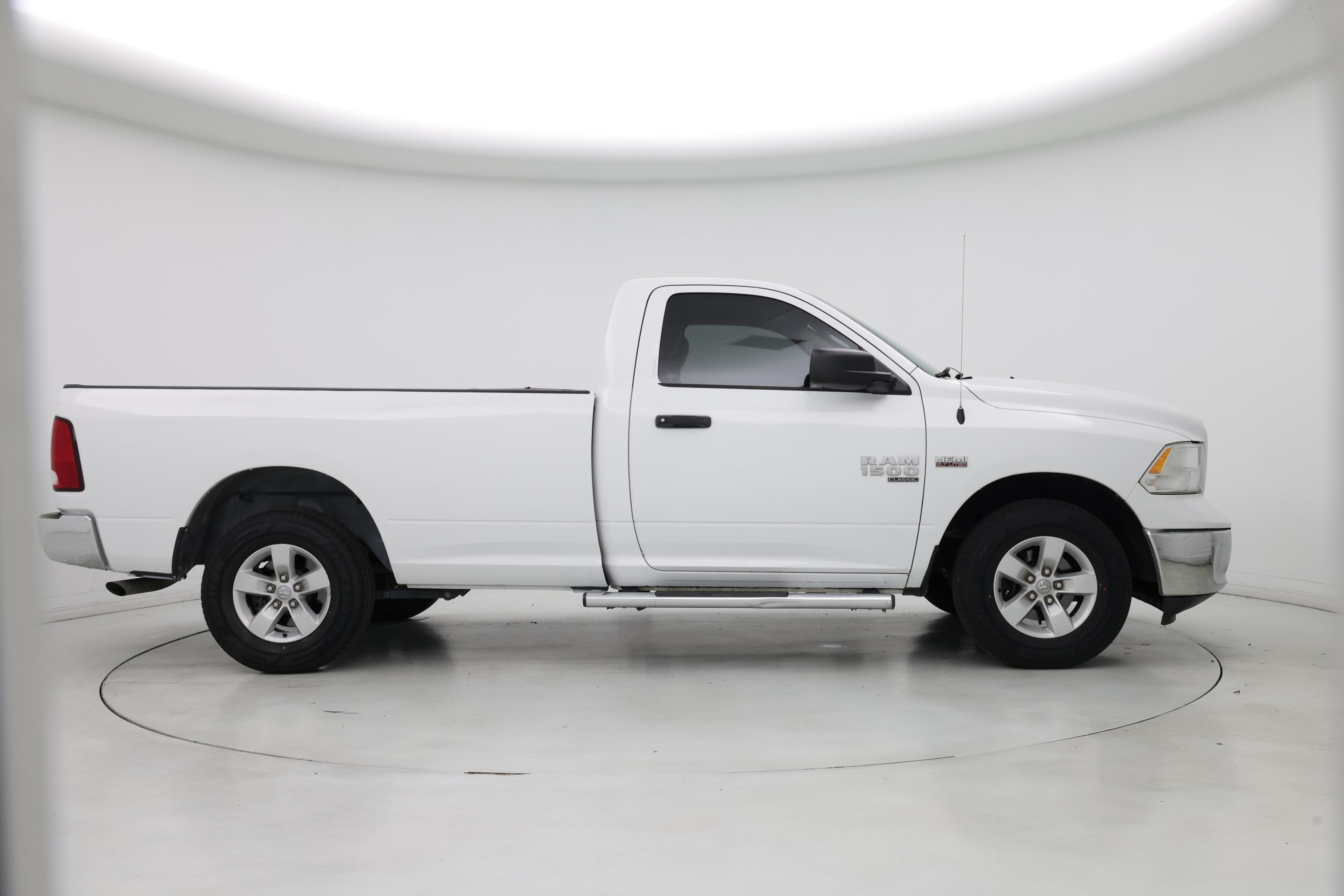 Thumbnail: 2020 RAM 1500 Classic - 7