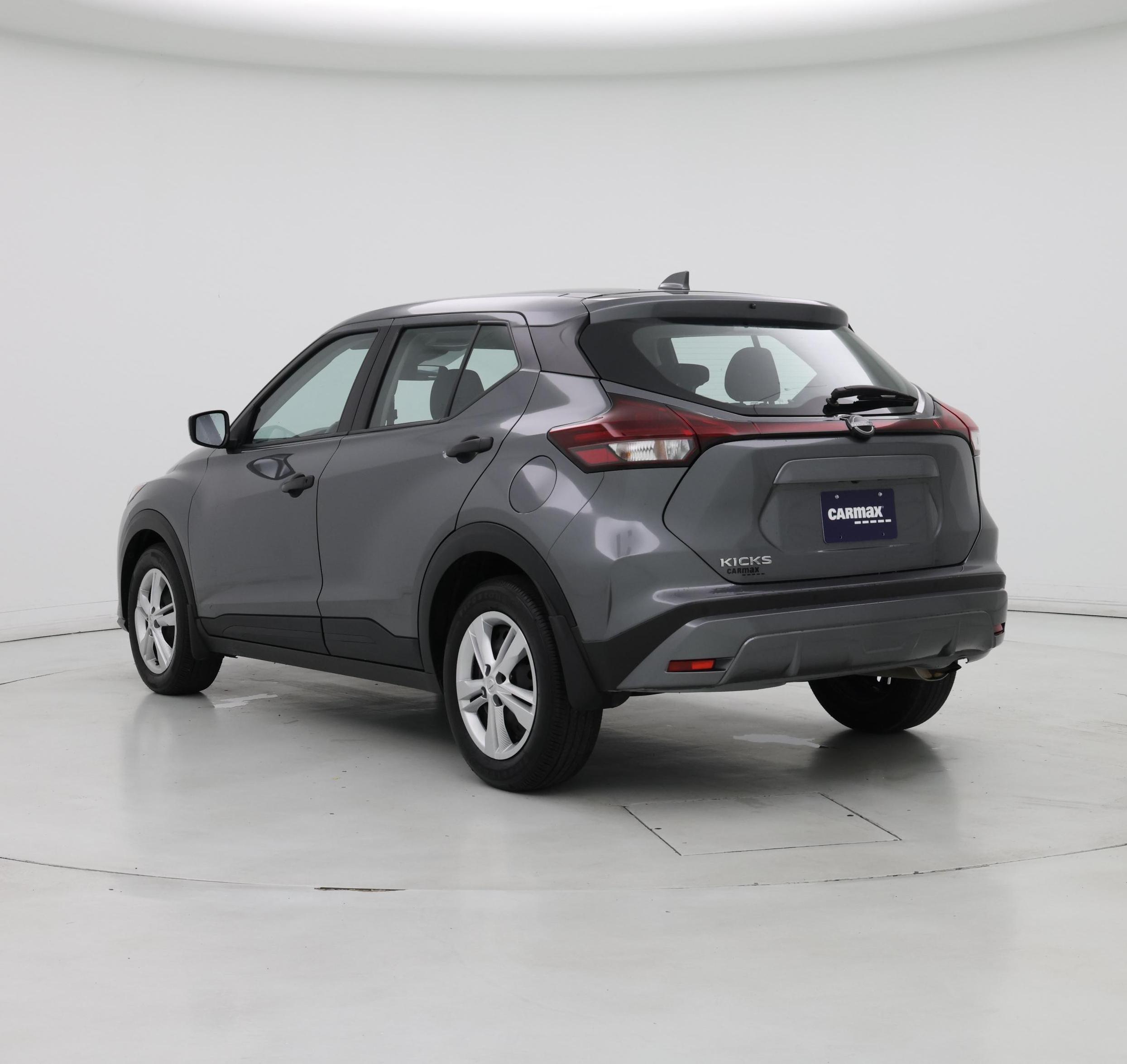 Thumbnail: 2025 Nissan Kicks - 2