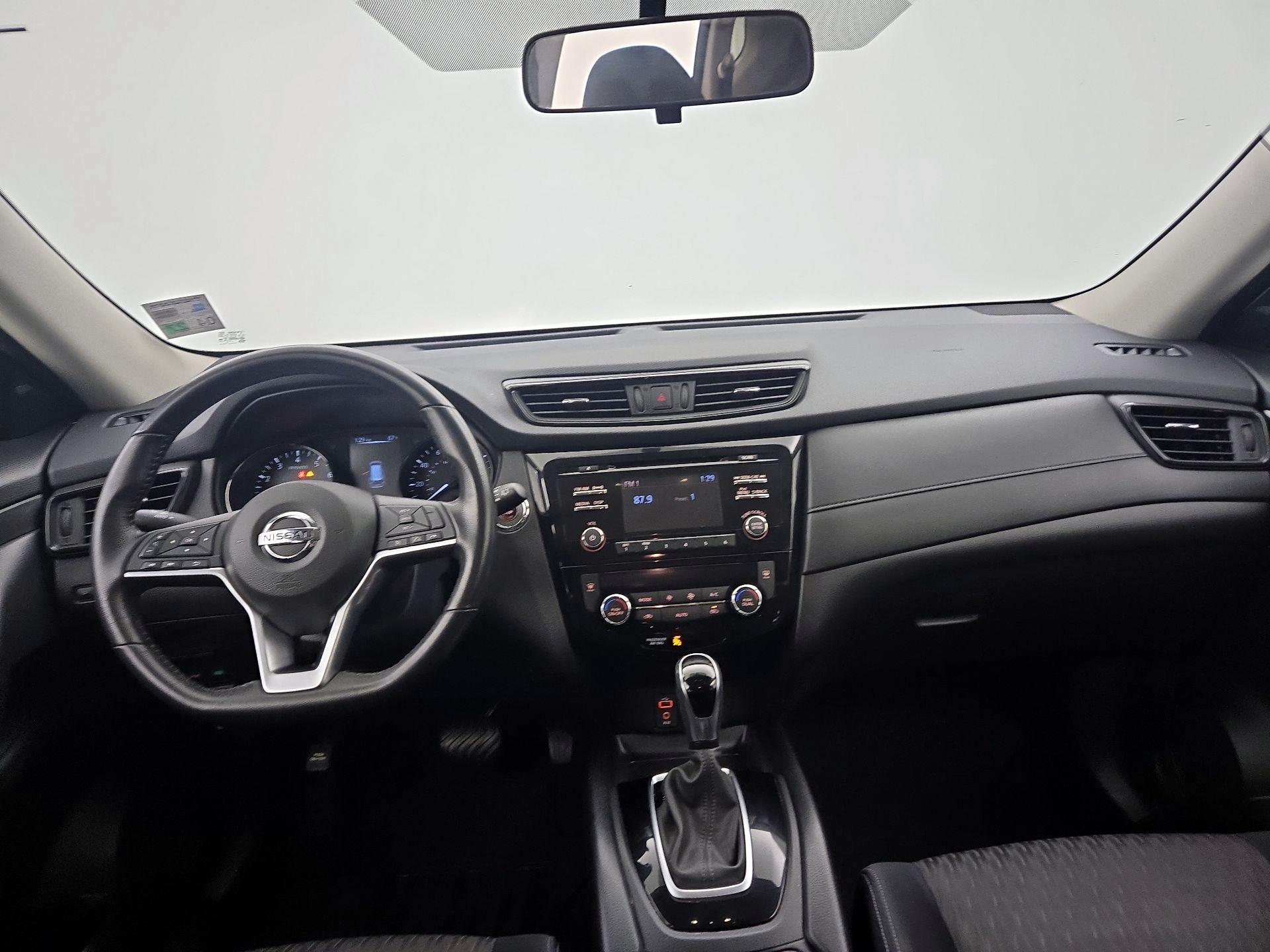 Thumbnail: 2017 Nissan Rogue - 9