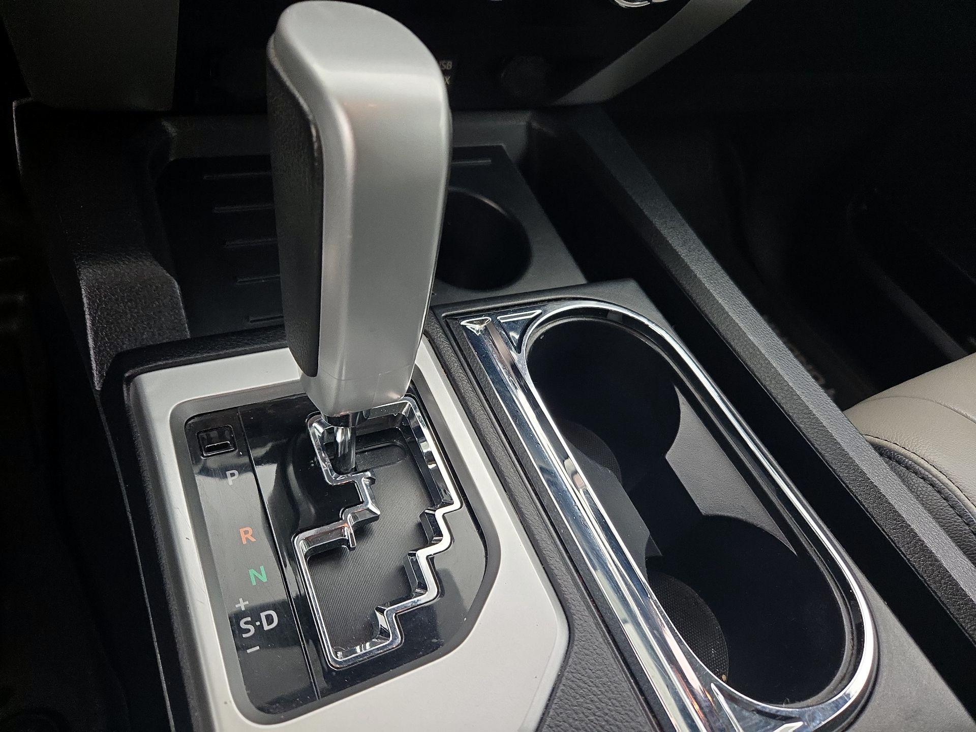 Thumbnail: 2018 Toyota Tundra - 17