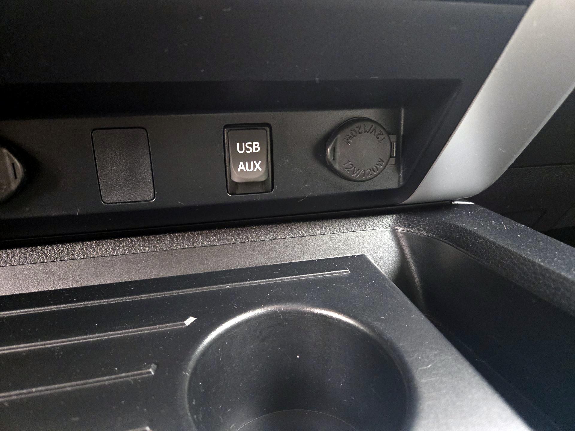 Thumbnail: 2018 Toyota Tundra - 18