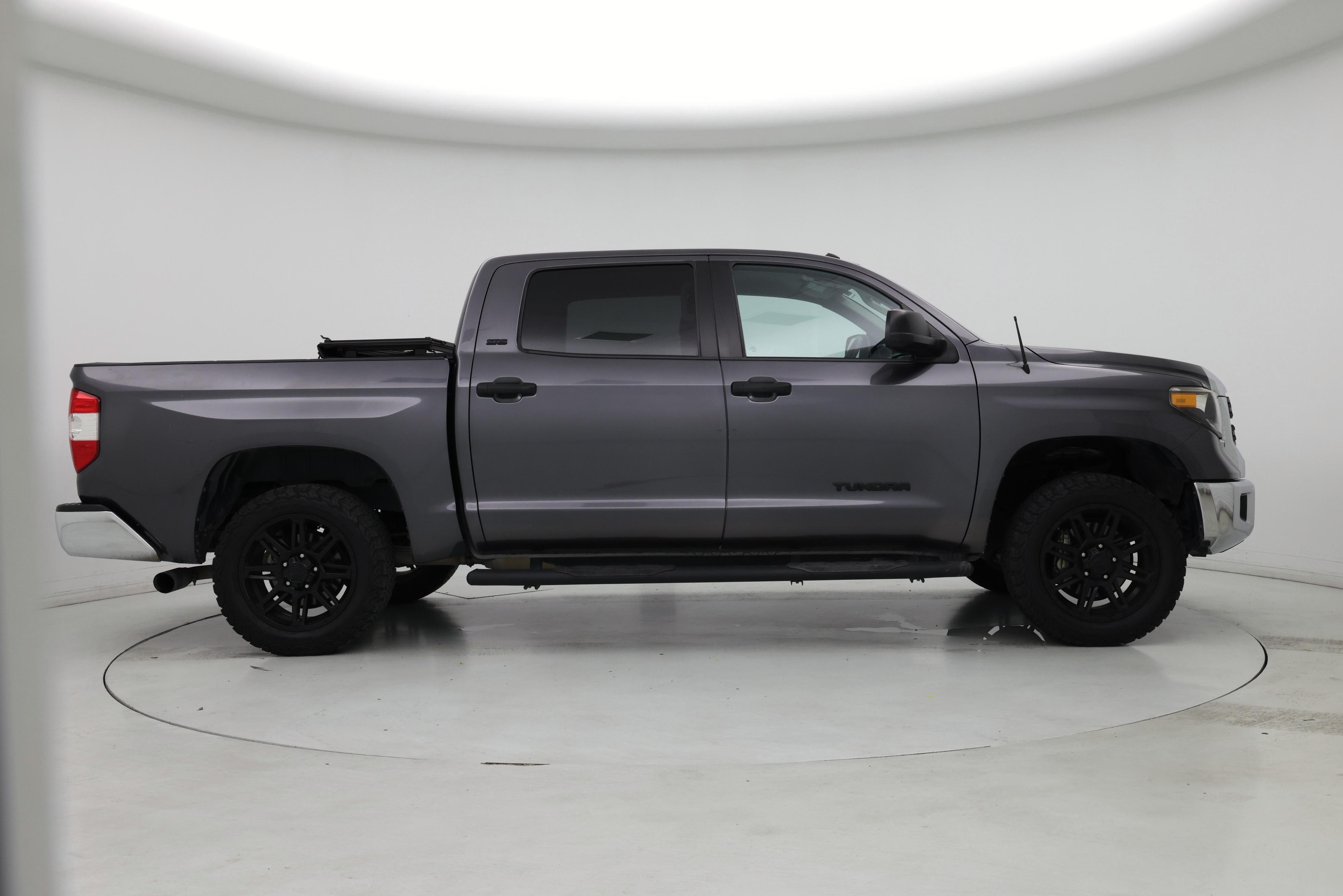 Thumbnail: 2018 Toyota Tundra - 7