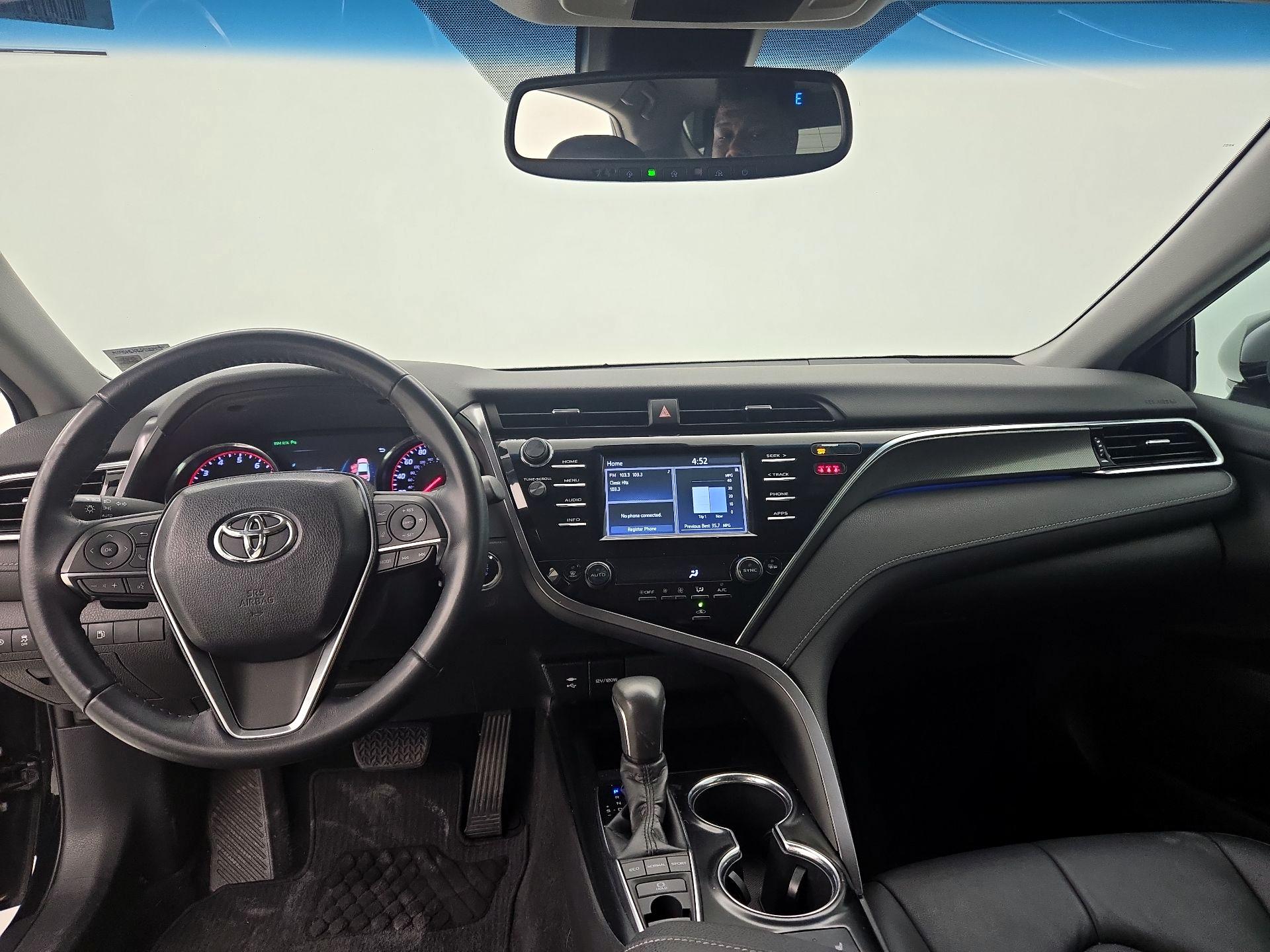 Thumbnail: 2018 Toyota Camry - 9