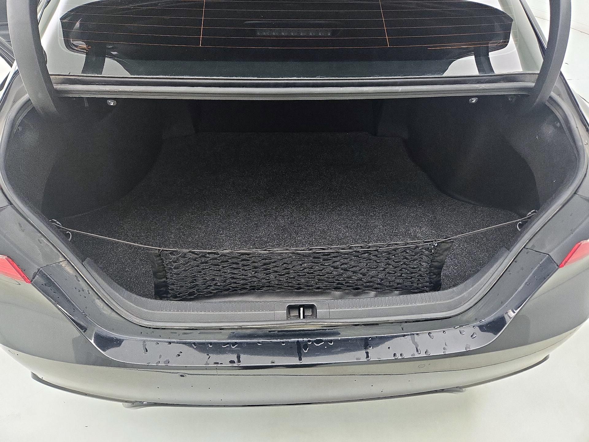 Thumbnail: 2018 Toyota Camry - 20