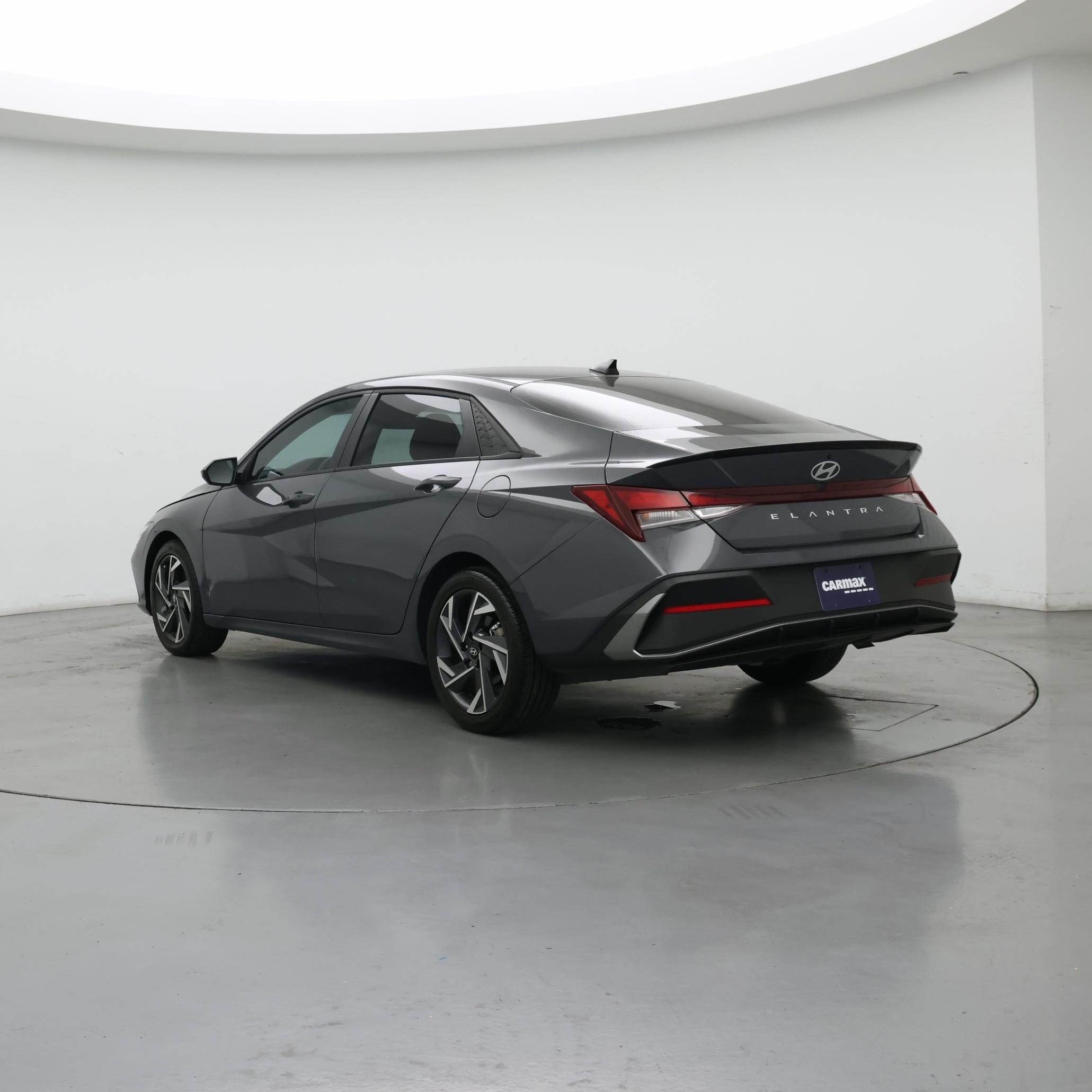 Thumbnail: 2025 Hyundai Elantra - 2