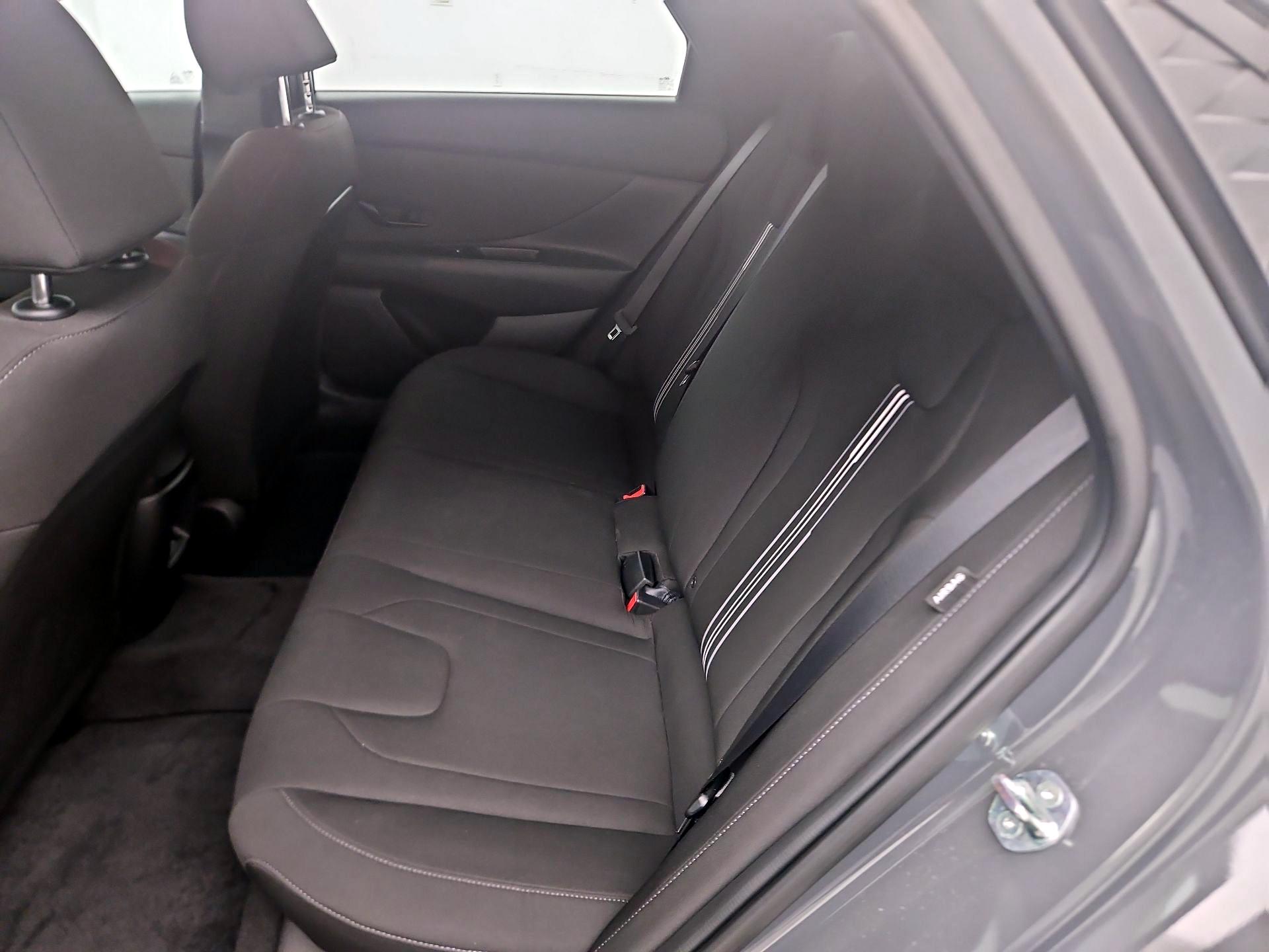 Thumbnail: 2025 Hyundai Elantra - 19