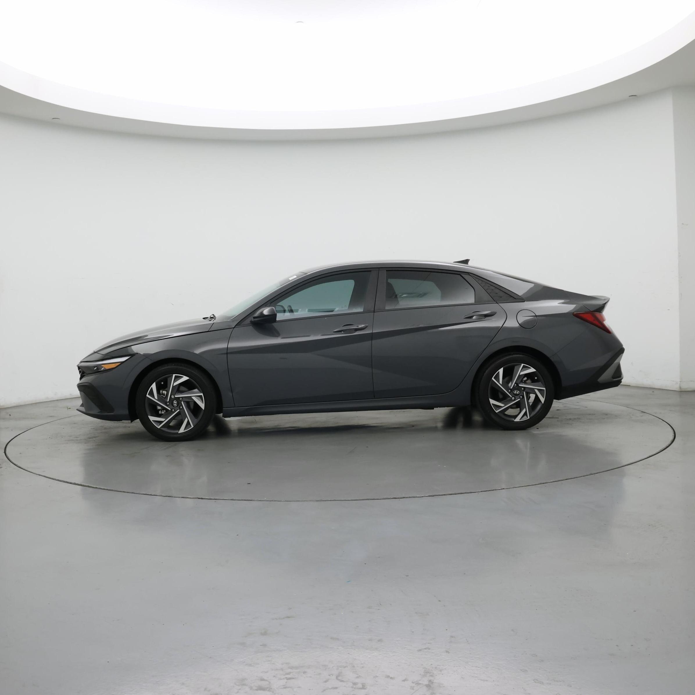 Thumbnail: 2025 Hyundai Elantra - 3