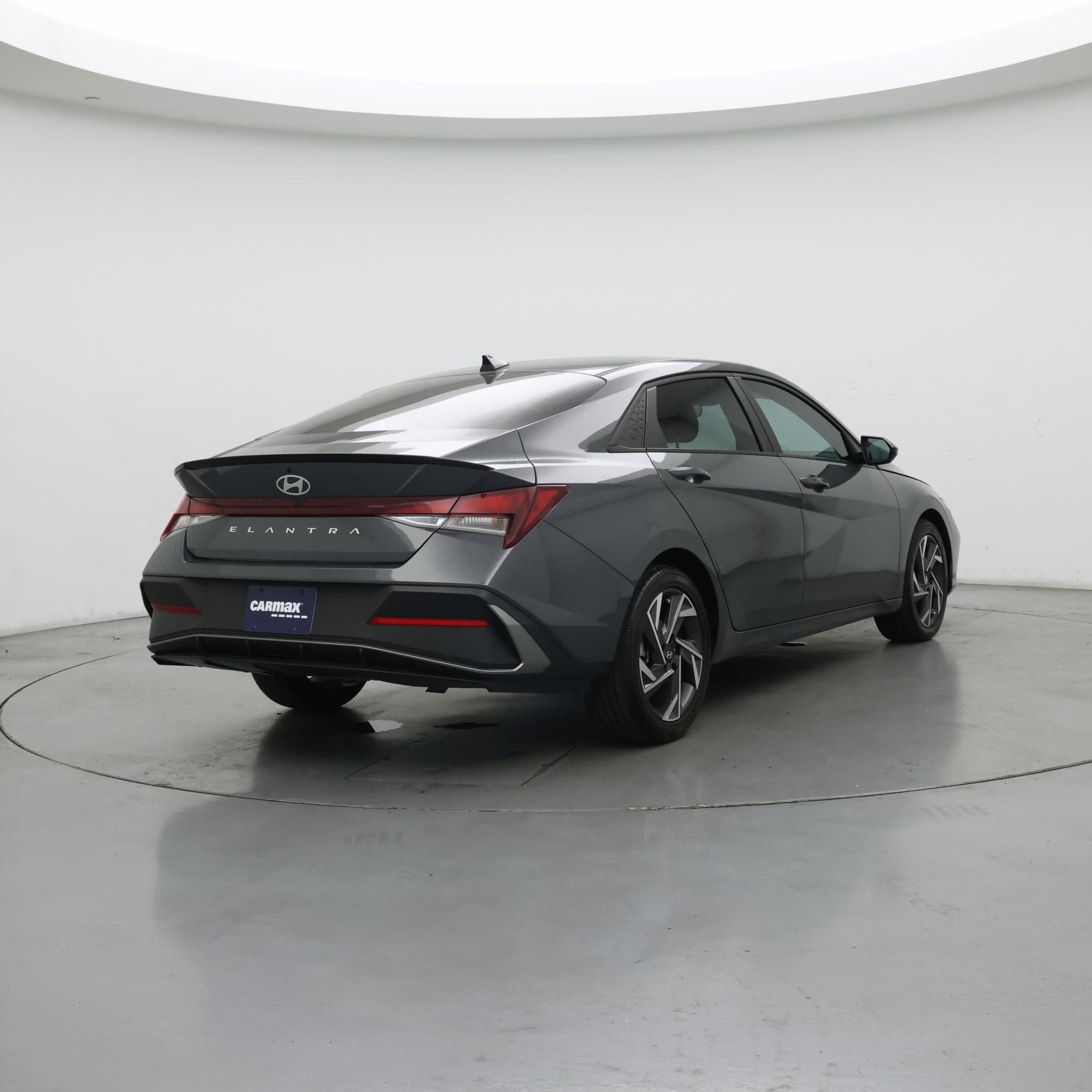 Thumbnail: 2025 Hyundai Elantra - 8