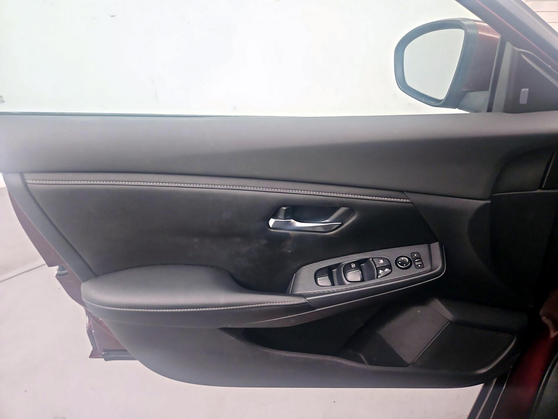 Thumbnail: 2022 Nissan Sentra - 10