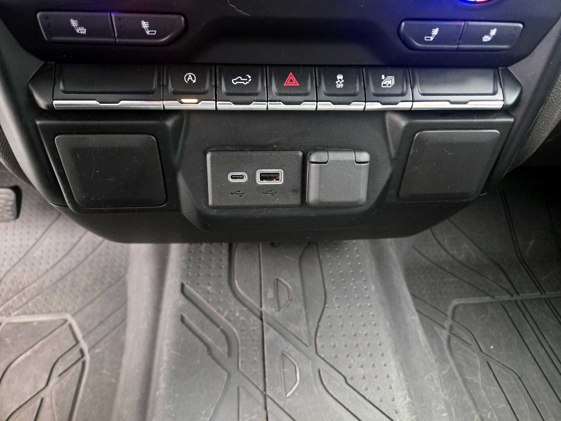 Thumbnail: 2021 Chevrolet Silverado 1500 - 18