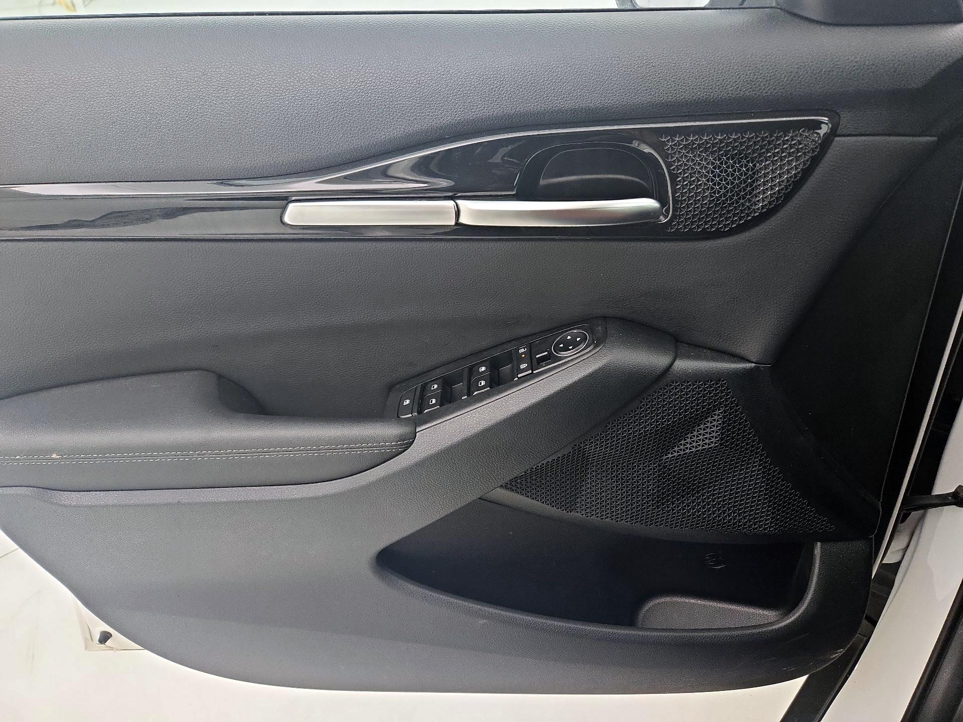 Thumbnail: 2024 Kia Seltos - 12