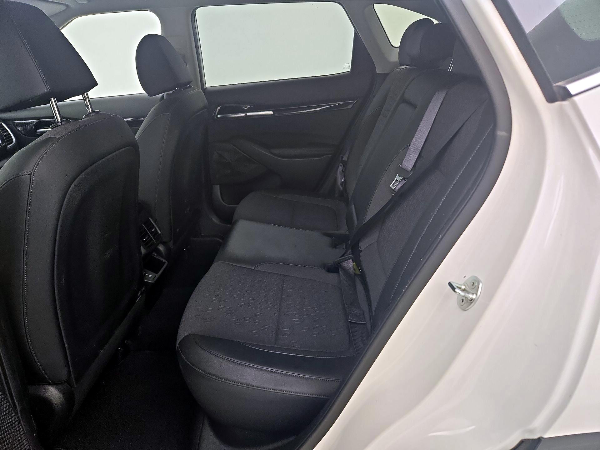 Thumbnail: 2024 Kia Seltos - 20