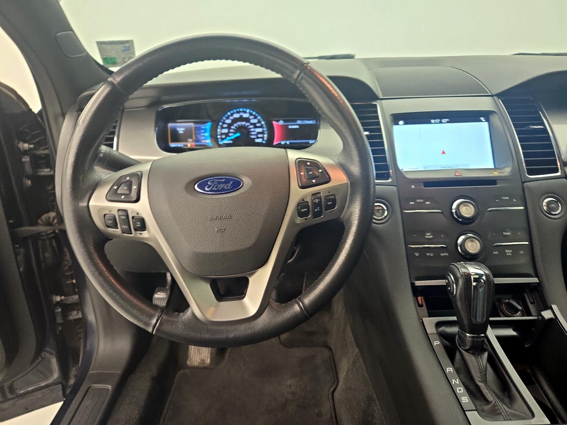 Thumbnail: 2017 Ford Taurus - 10