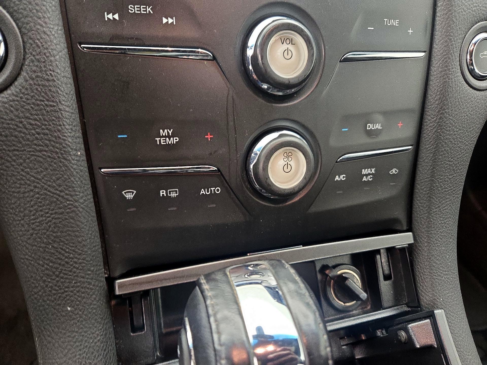 Thumbnail: 2017 Ford Taurus - 17