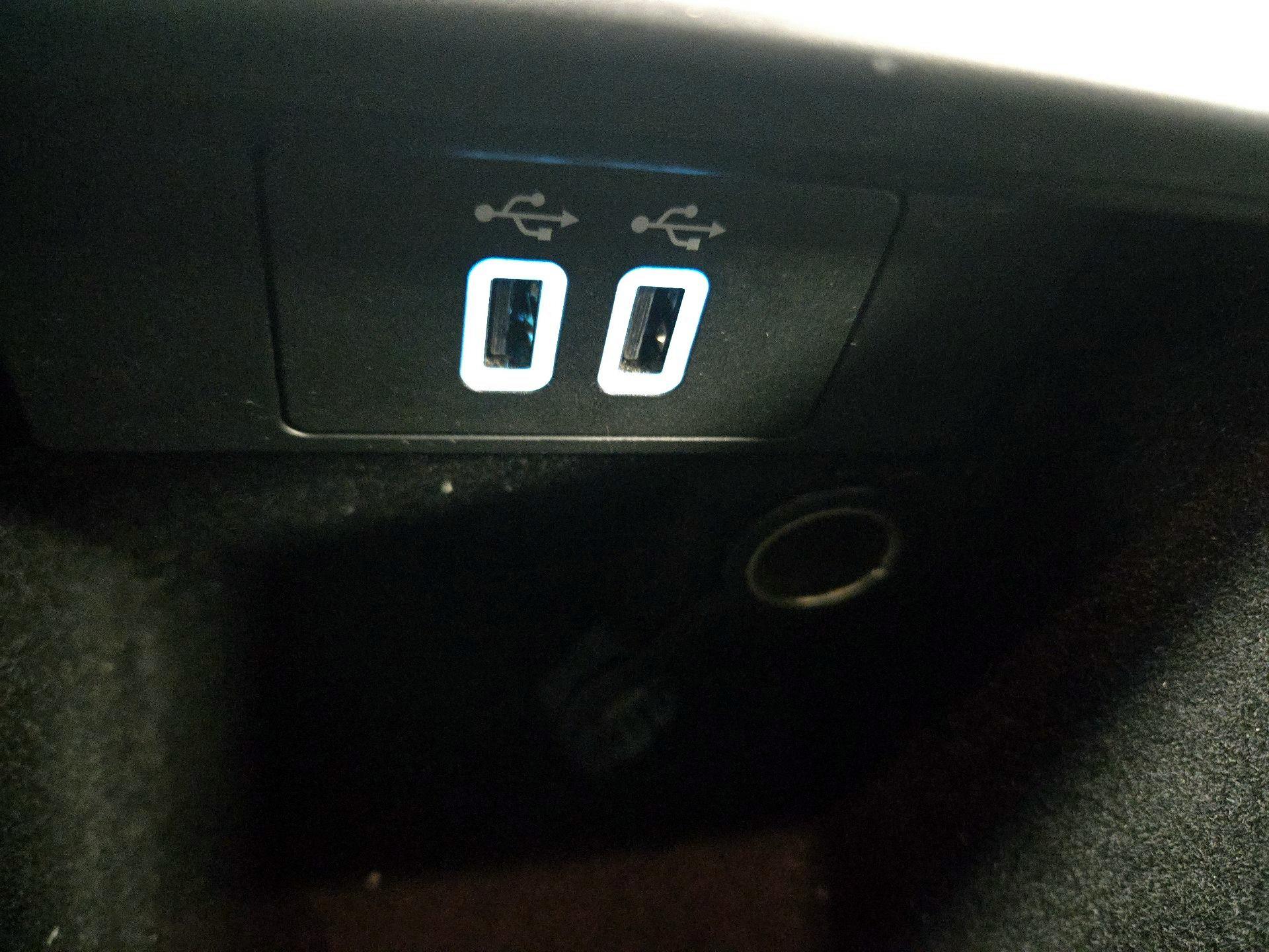 Thumbnail: 2017 Ford Taurus - 19