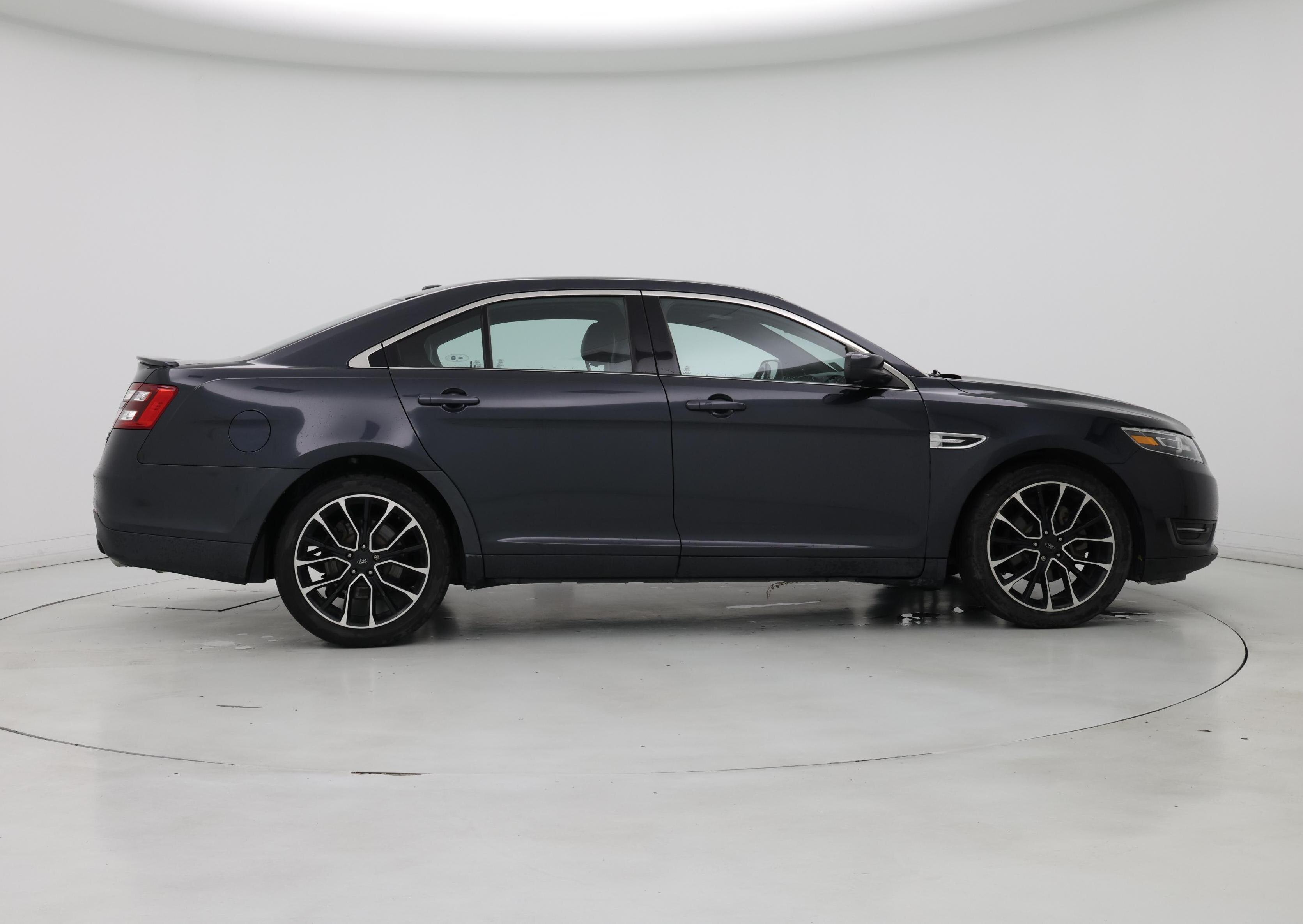 Thumbnail: 2017 Ford Taurus - 7