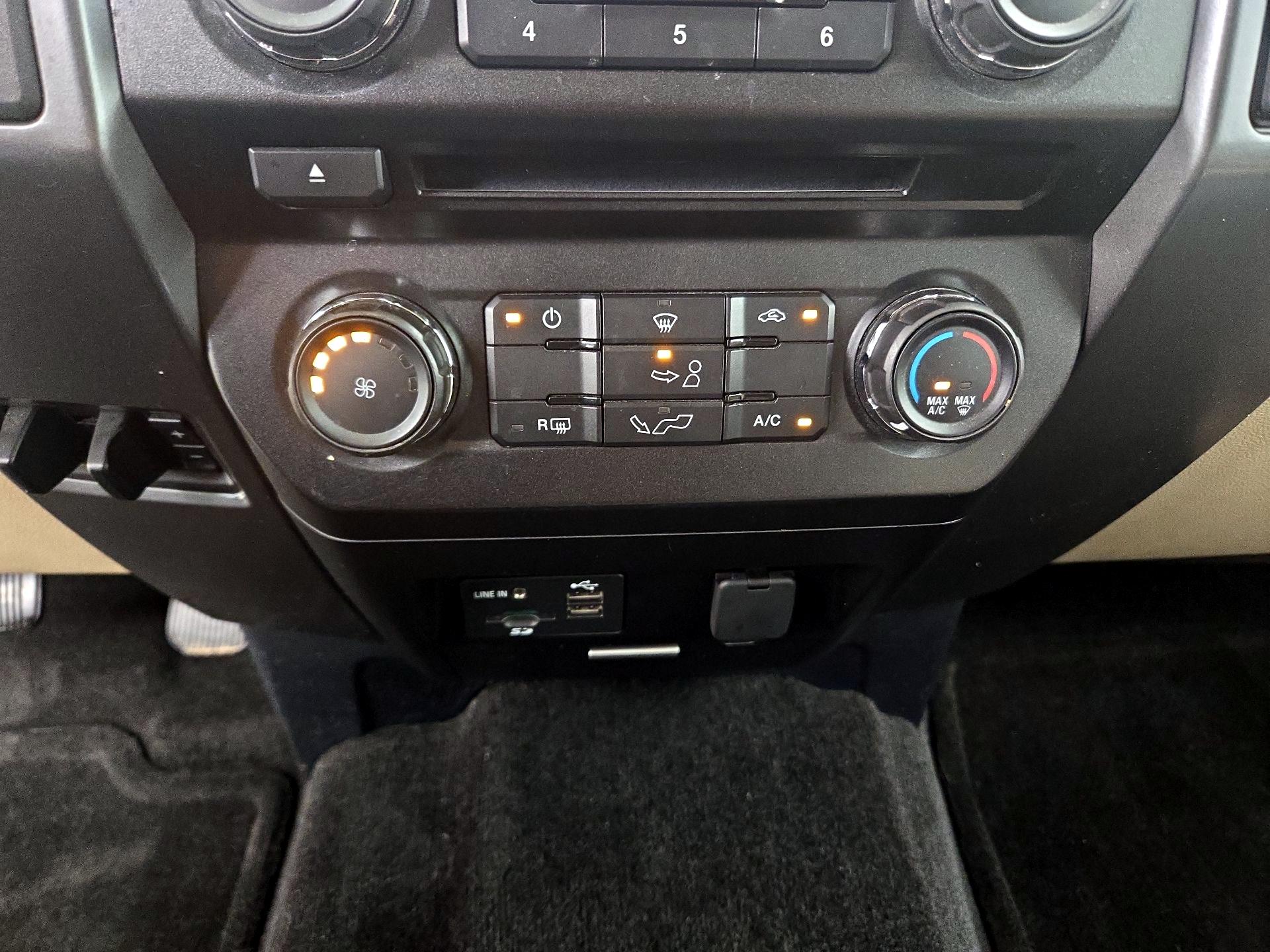 Thumbnail: 2015 Ford F-150 - 16