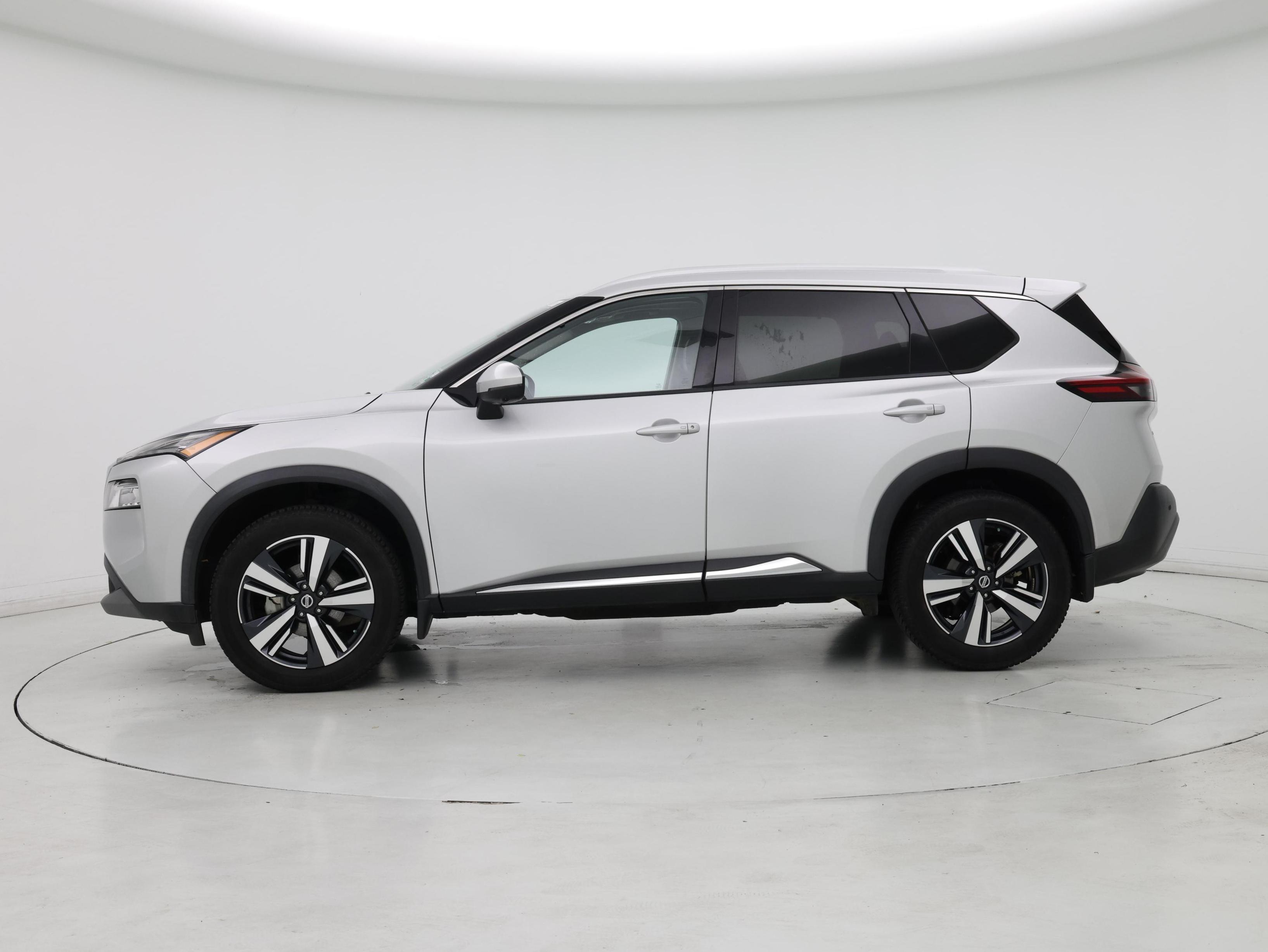 Thumbnail: 2021 Nissan Rogue - 3