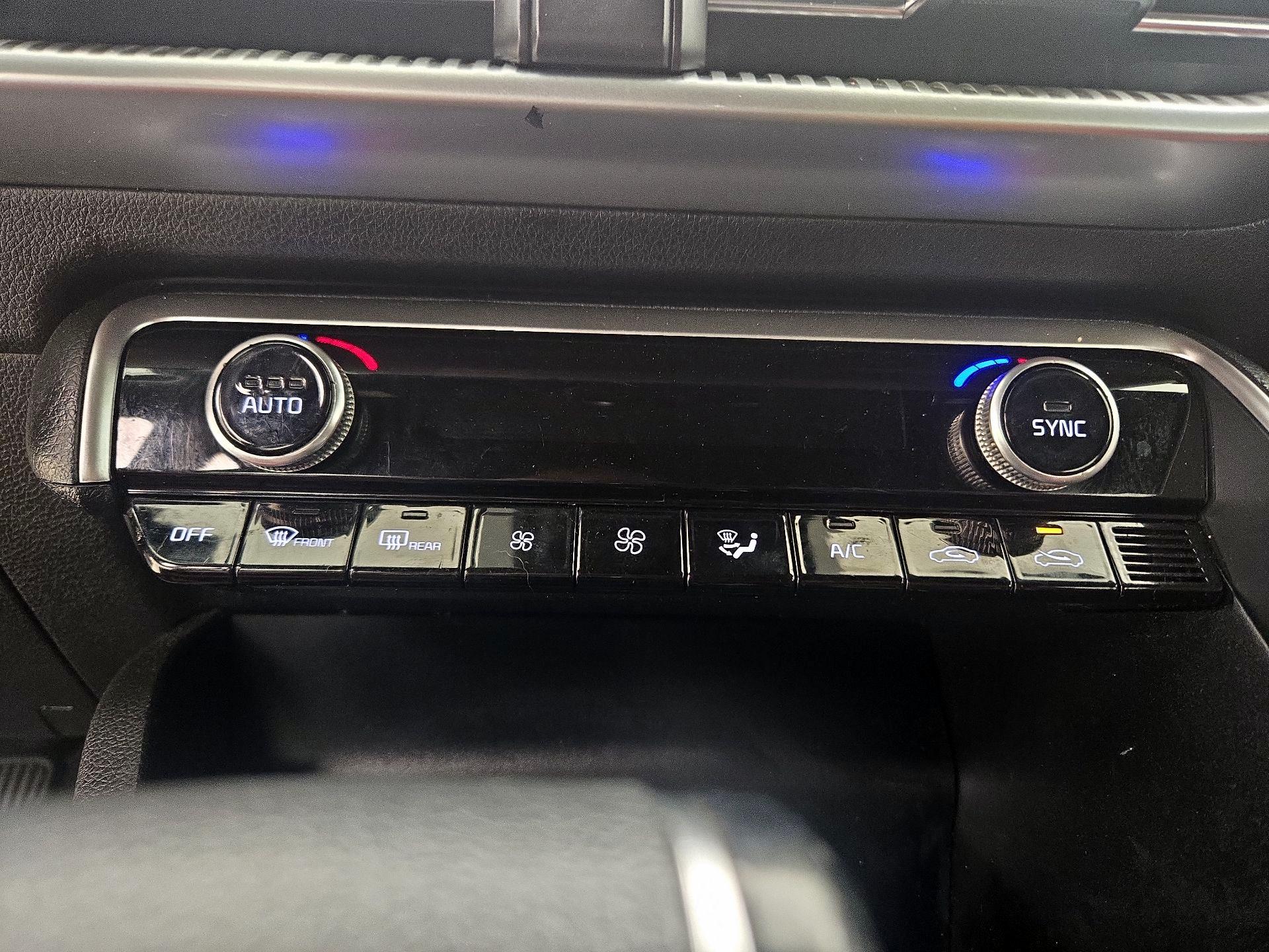 Thumbnail: 2022 Kia K5 - 17